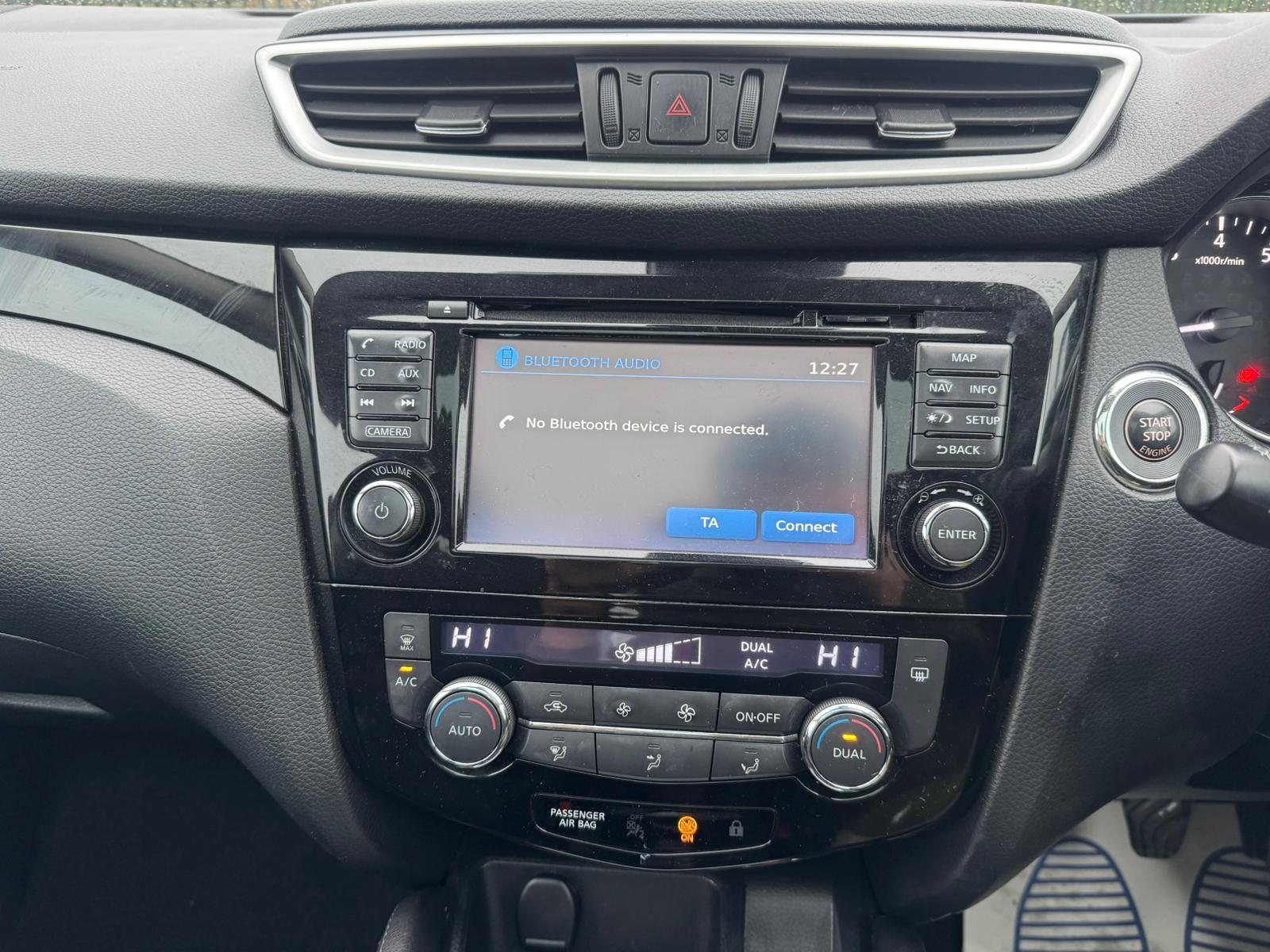 2015 Nissan Qashqai image 15