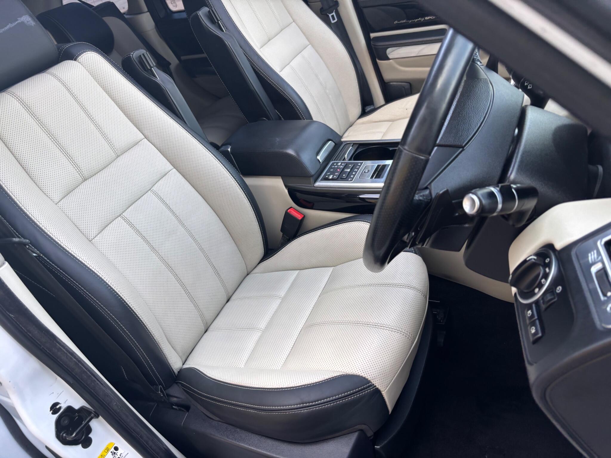 Land Rover Range Rover Sport view 11