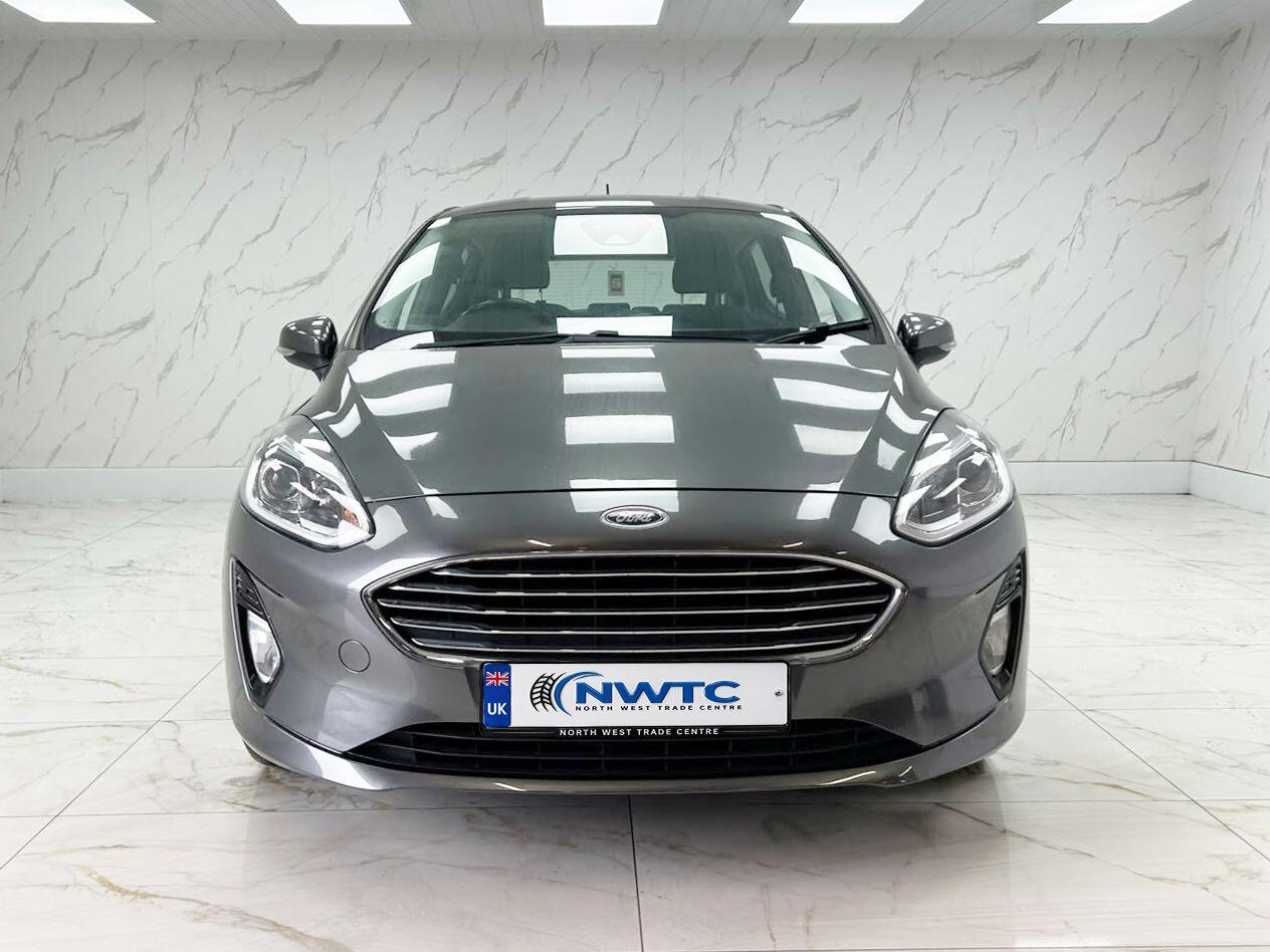 Ford Fiesta view 5