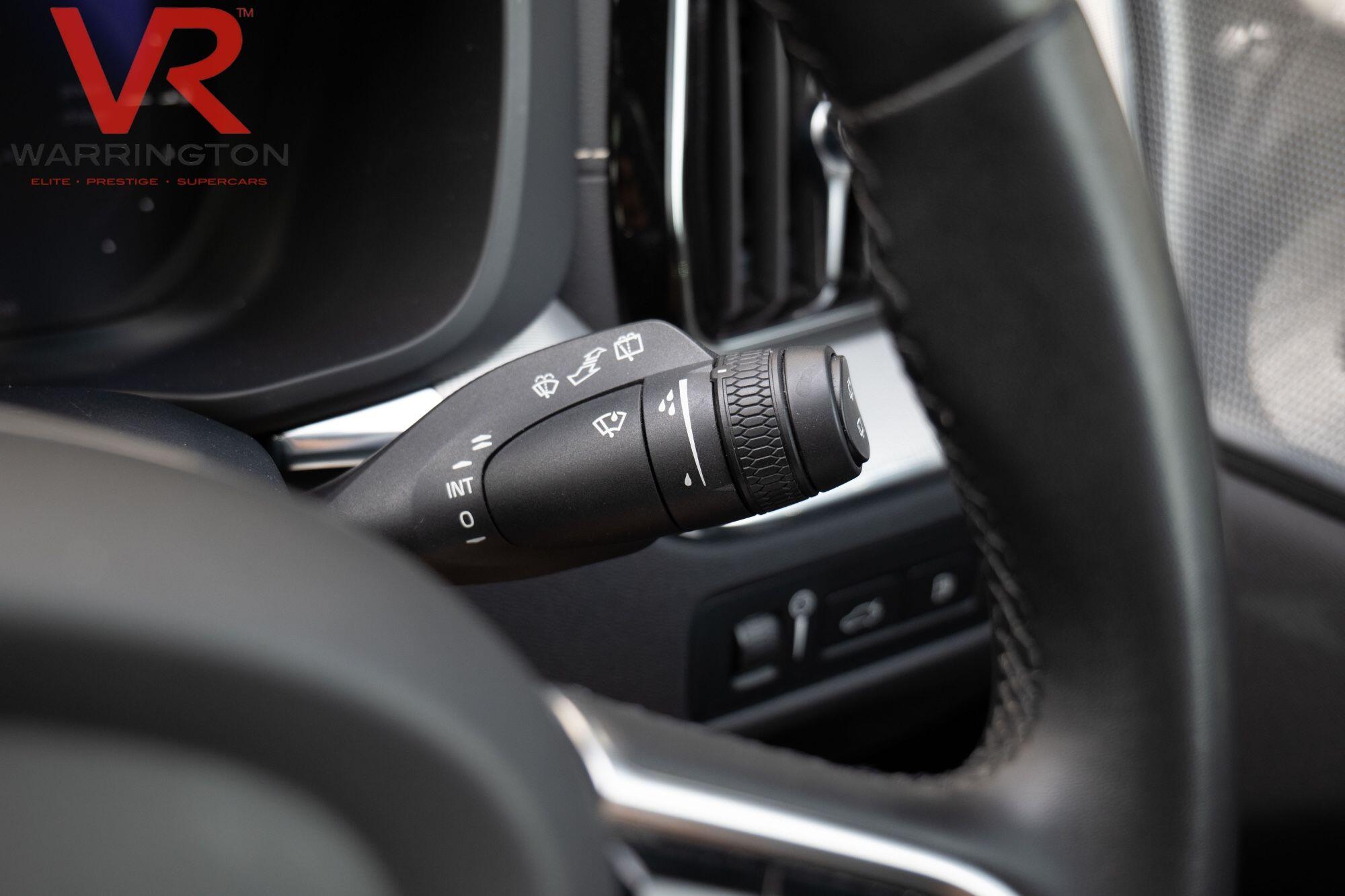 Volvo XC60 view 12