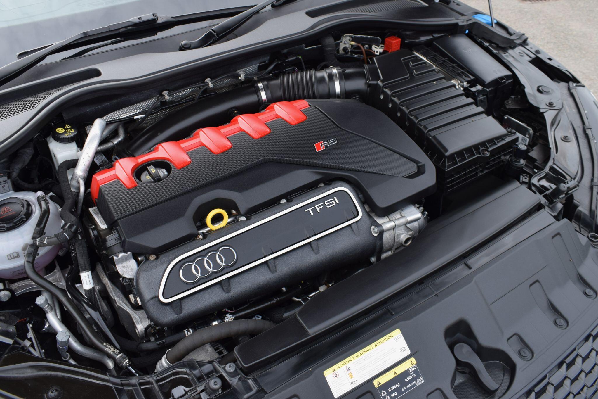 Audi TT RS view 28