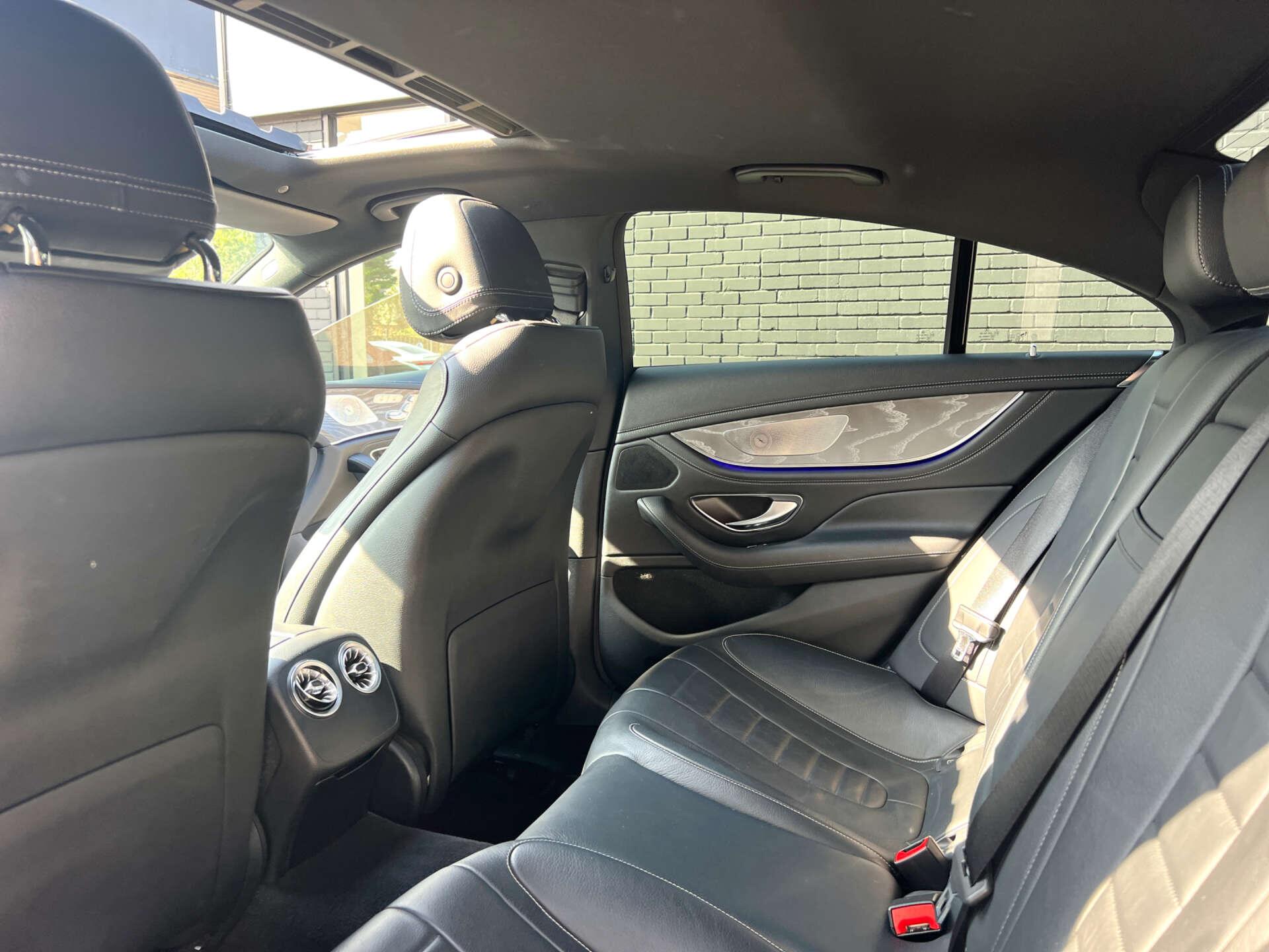 Mercedes-Benz CLS view 27