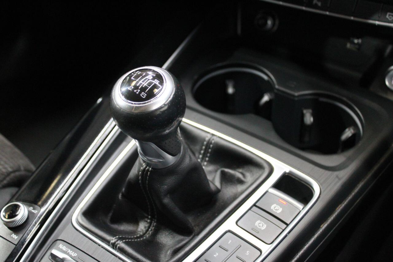 Audi A4 view 23