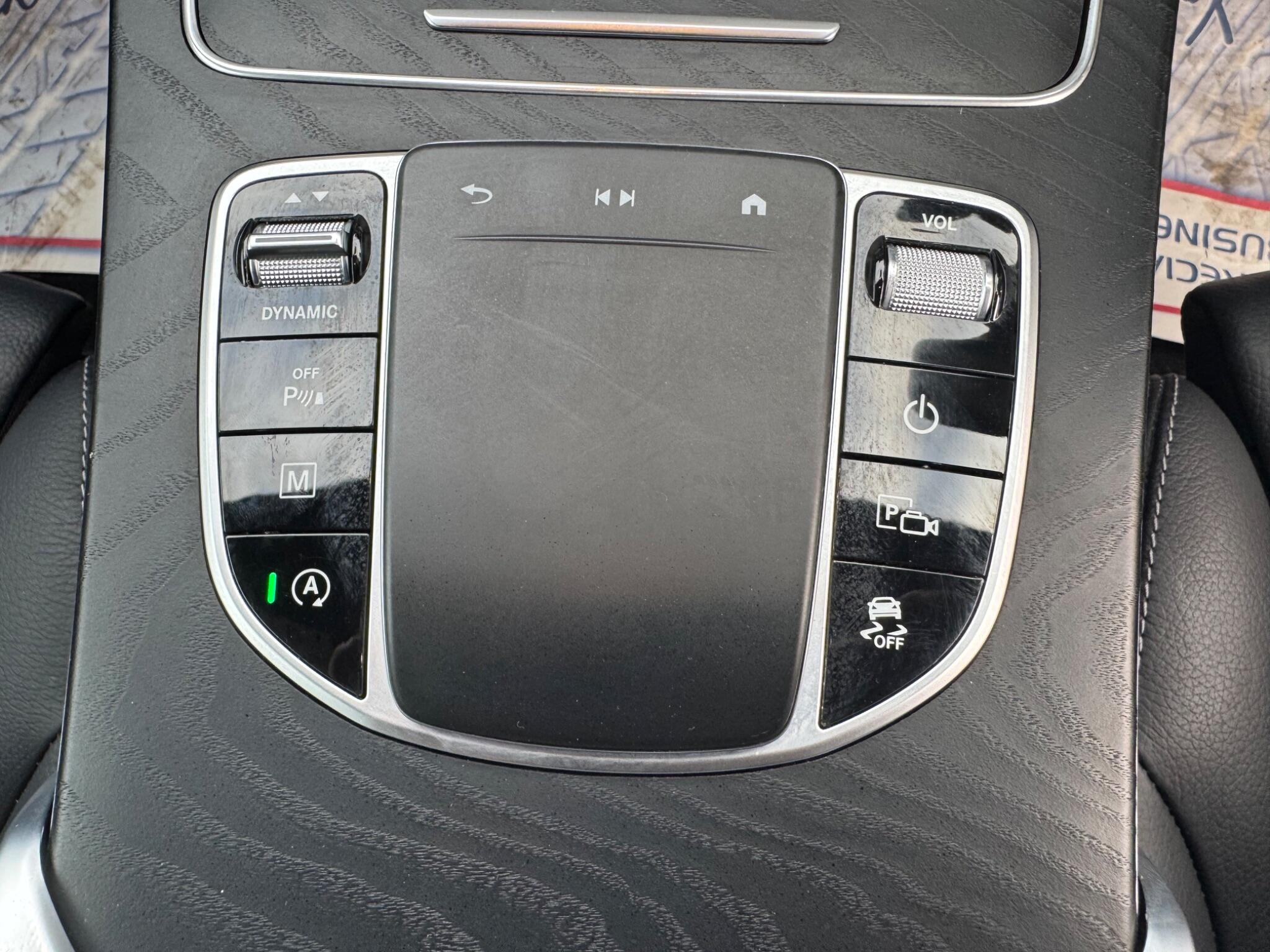 Mercedes-Benz GLC view 24