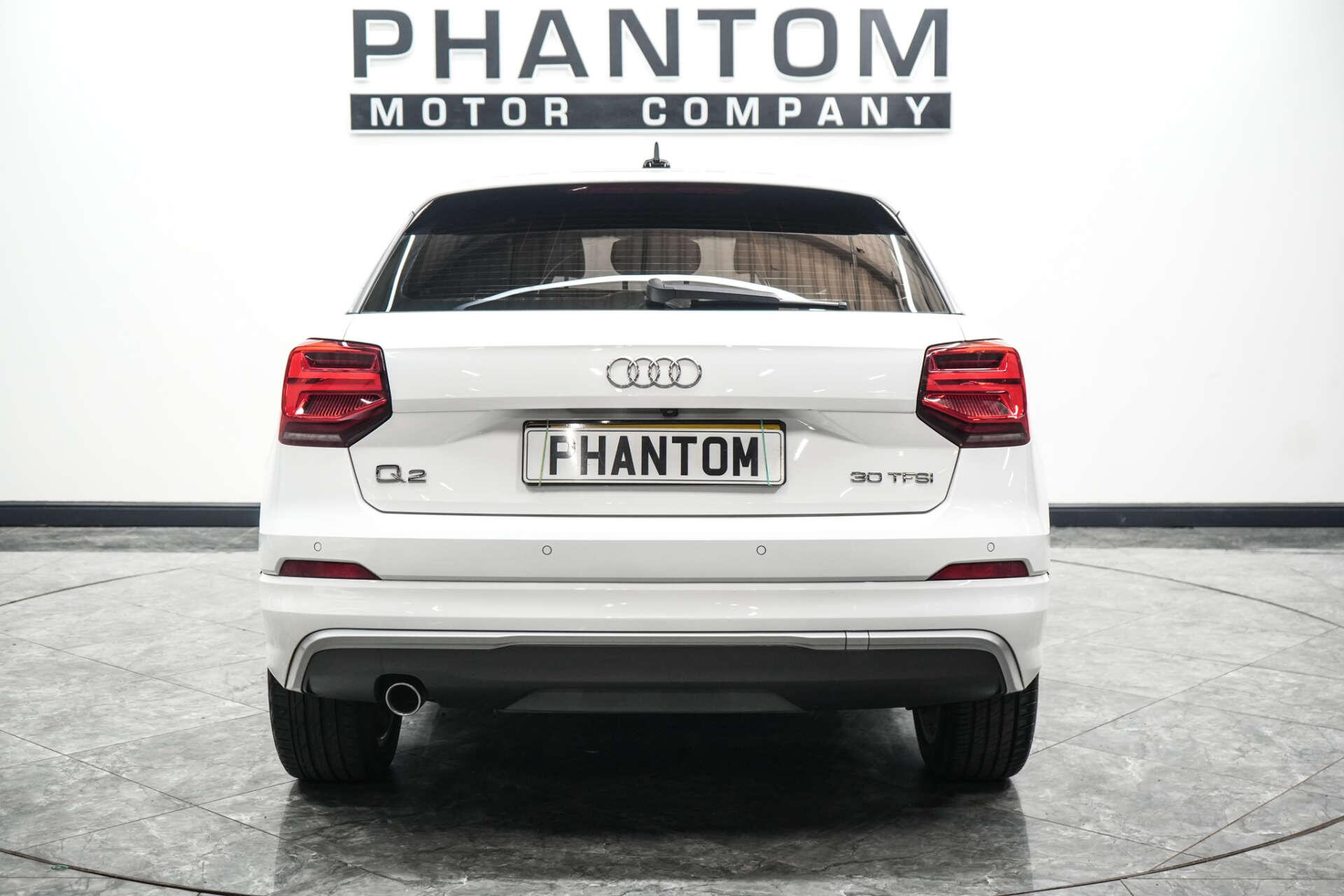 Audi Q2 view 4