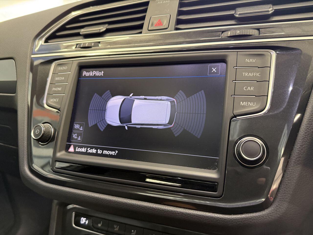 Volkswagen Tiguan view 20