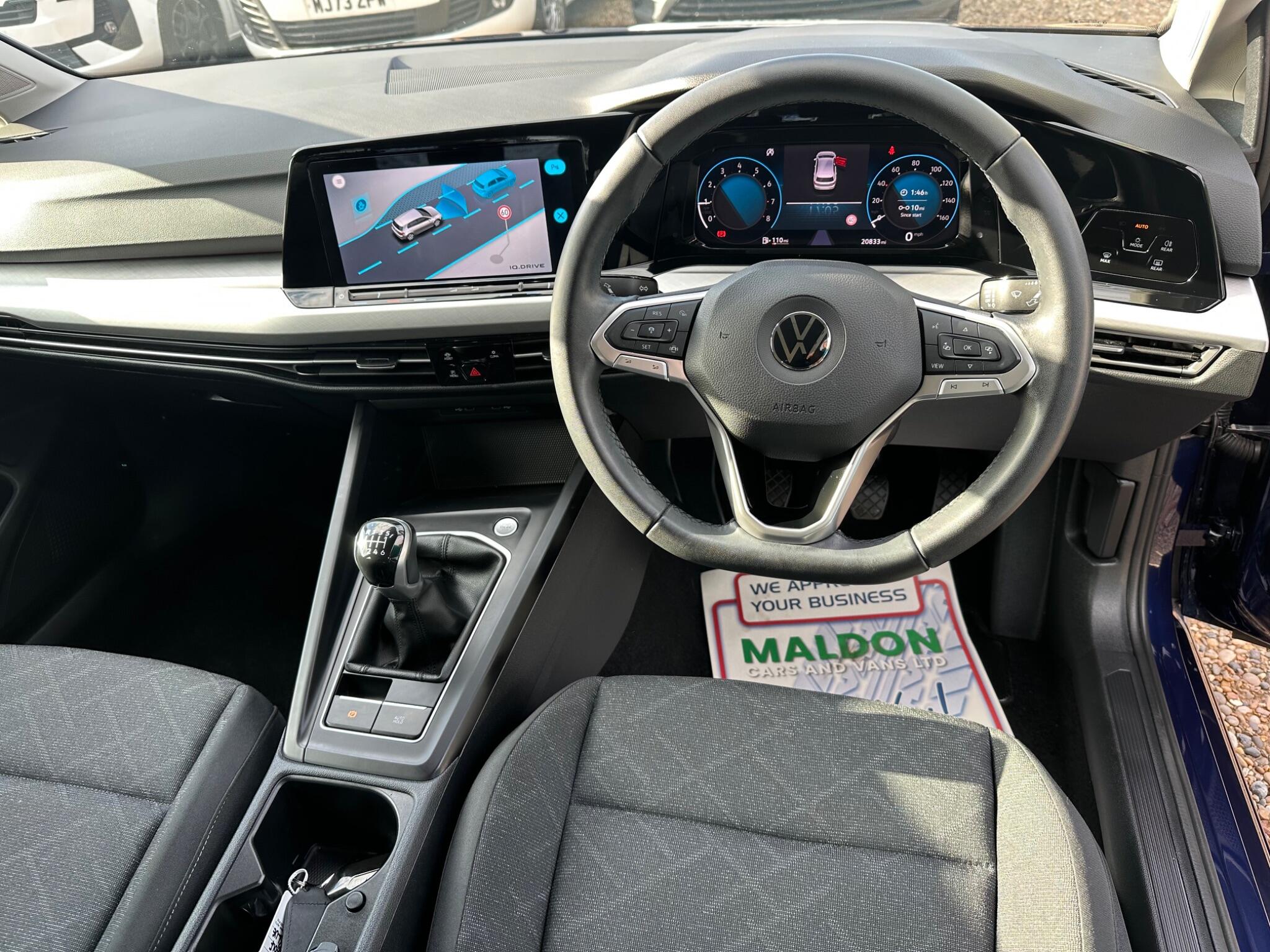 Volkswagen Golf view 10