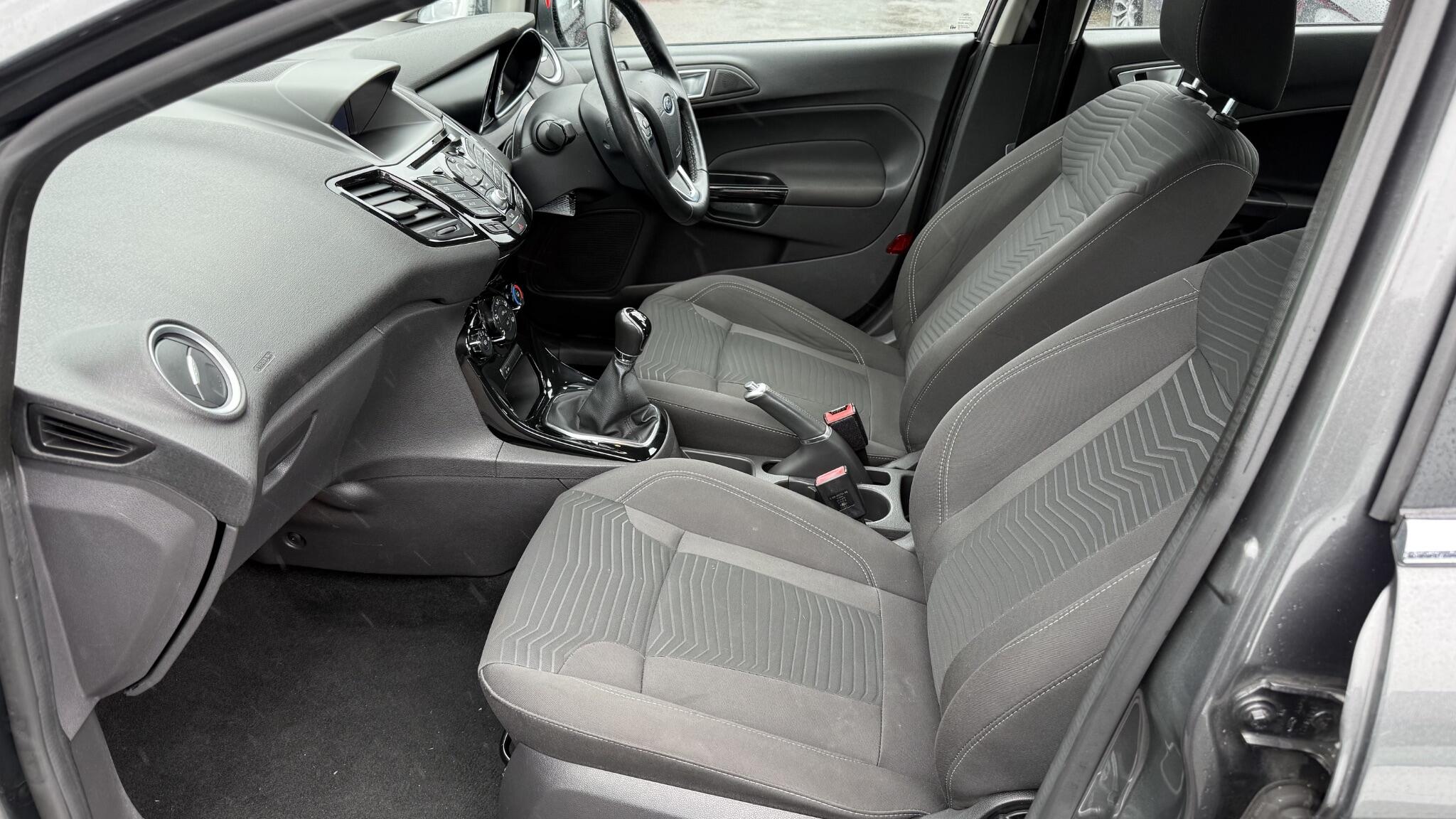 Ford Fiesta view 31