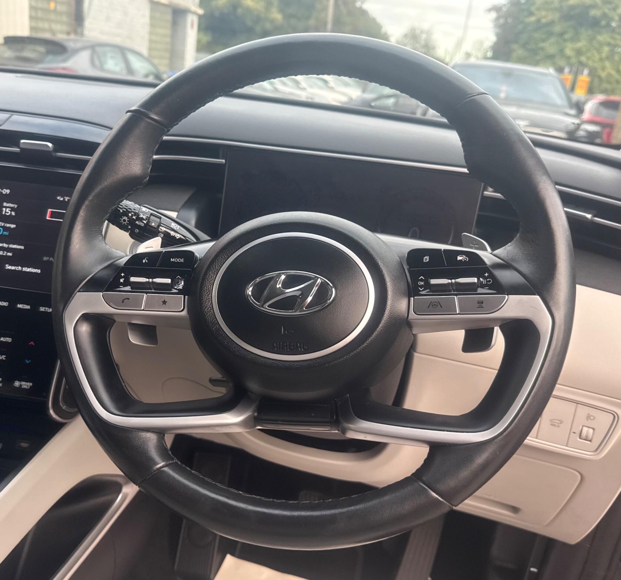 Hyundai Tucson view 25