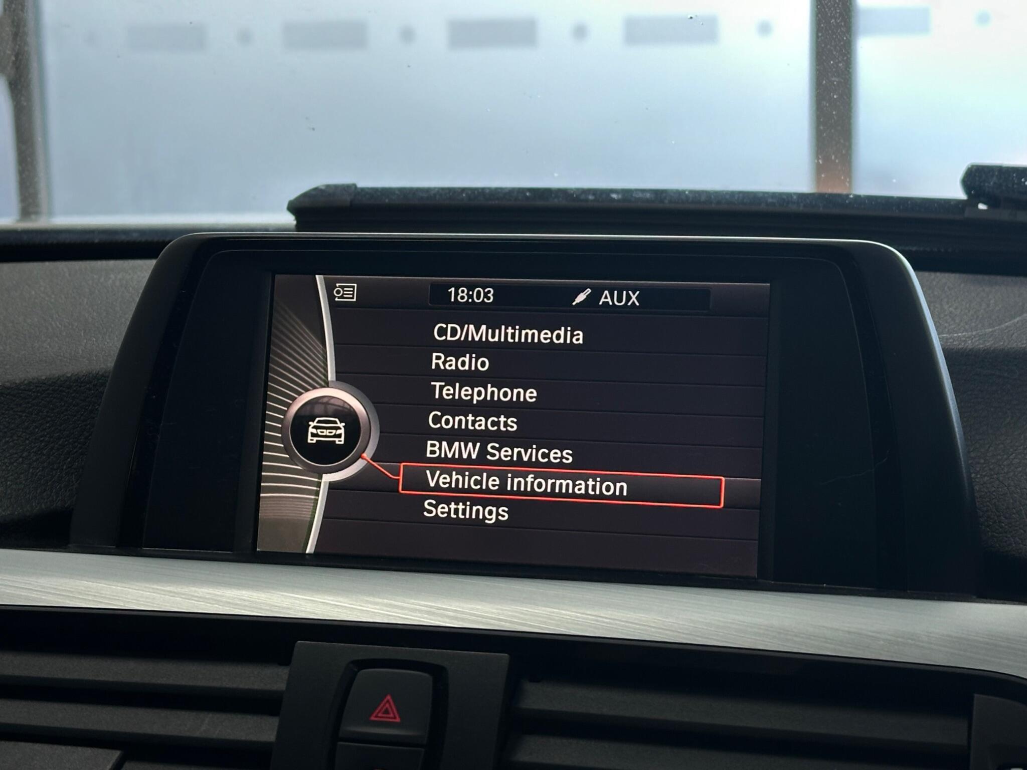 BMW 3 Series view 19