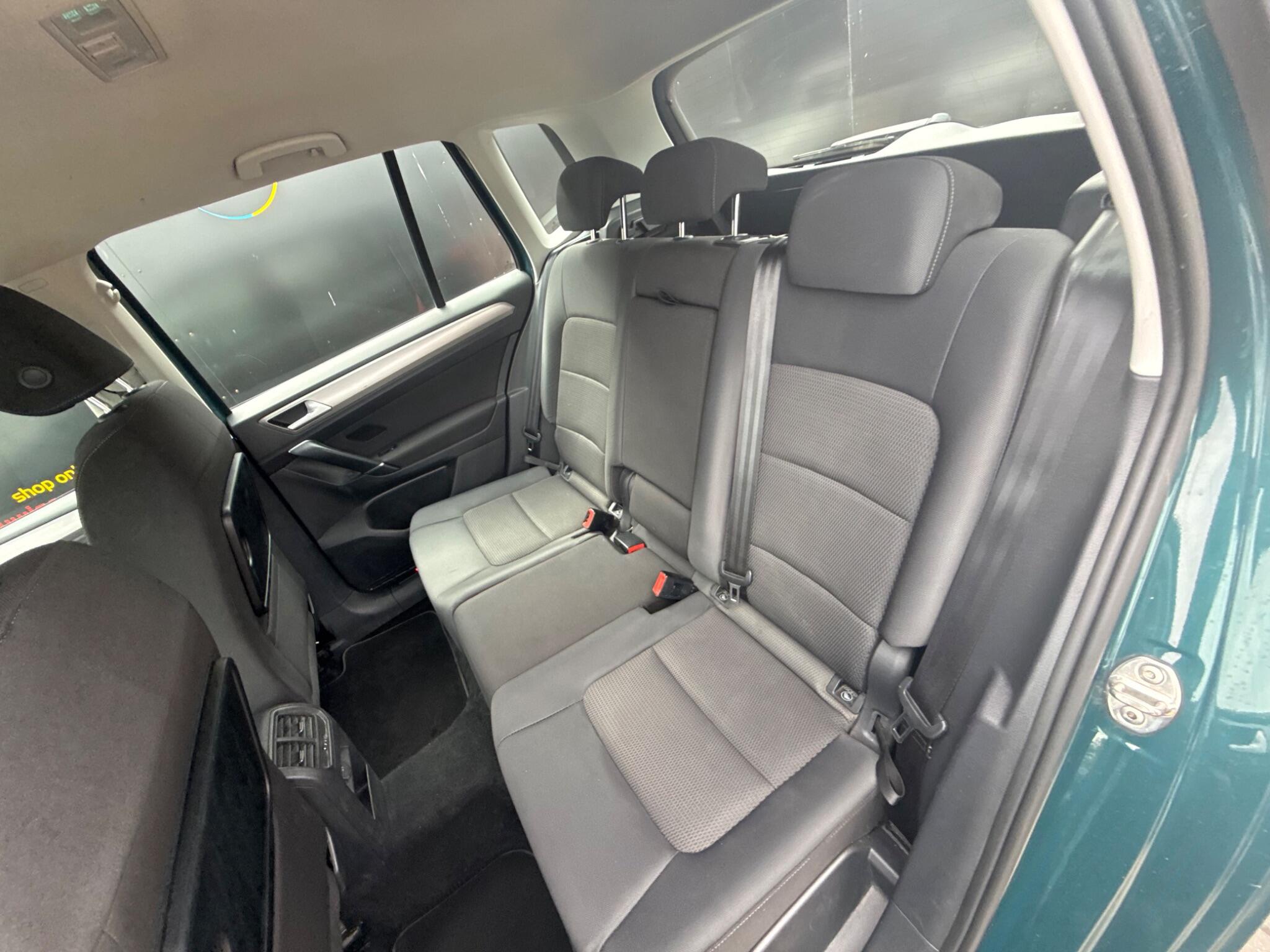 Volkswagen Golf Sportsvan view 20