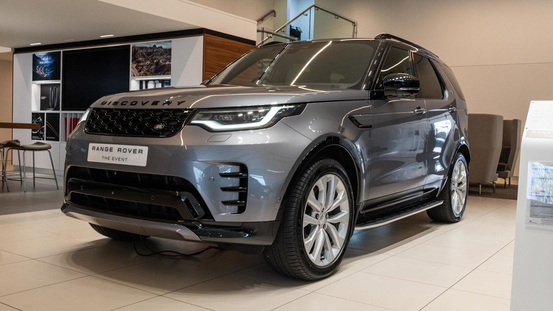 Land Rover Discovery view 9