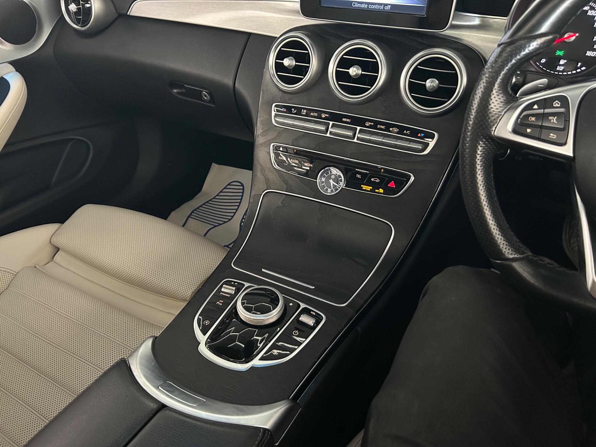 Mercedes-Benz C-Class view 20