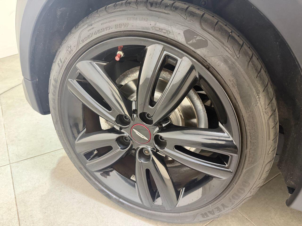 Mini Cooper view 30