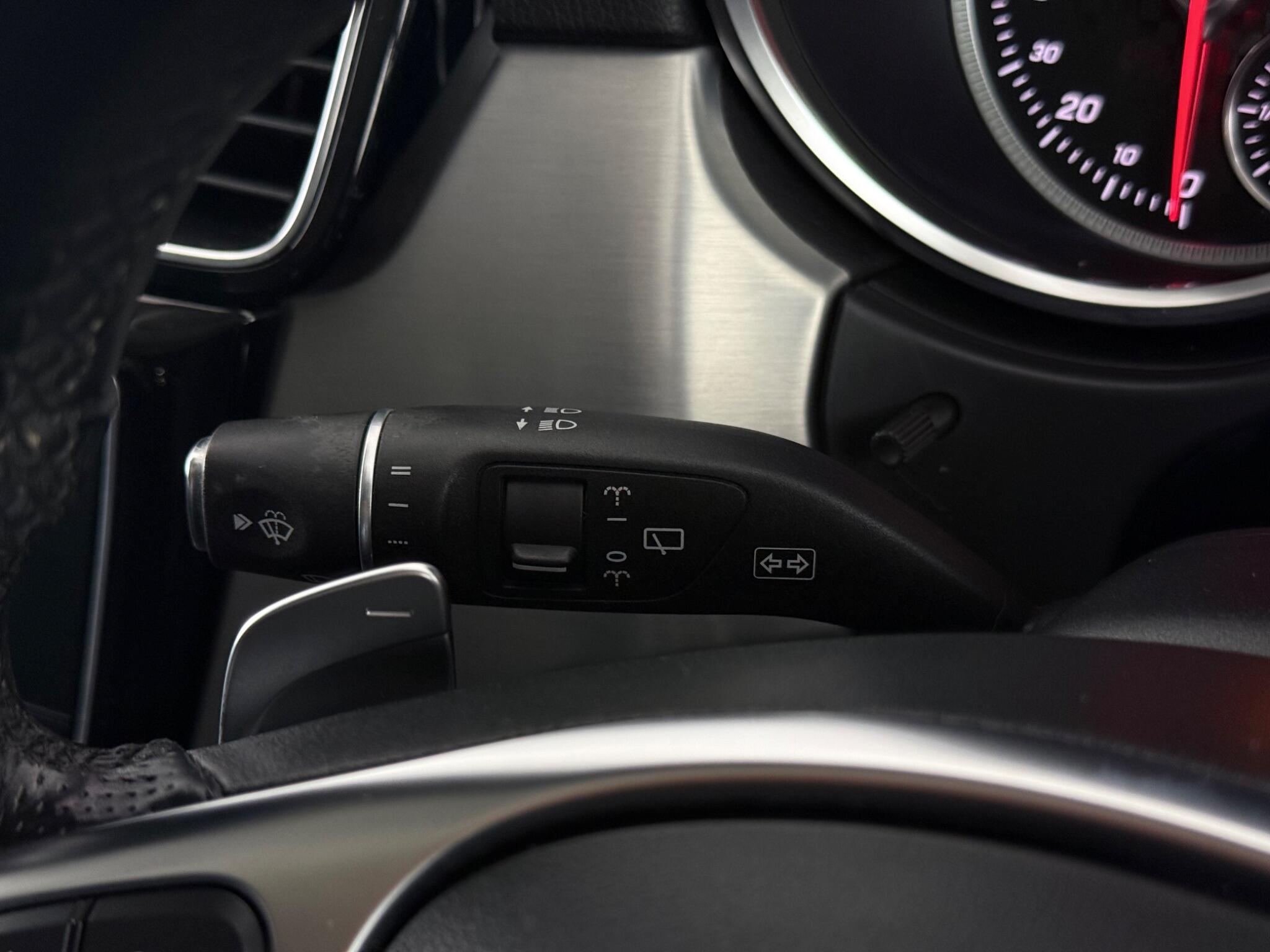 Mercedes-Benz GLE view 19