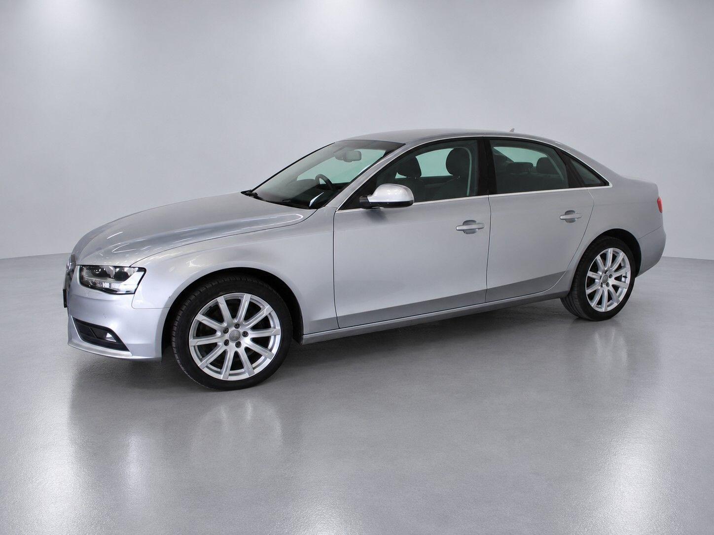Audi A4 view 5