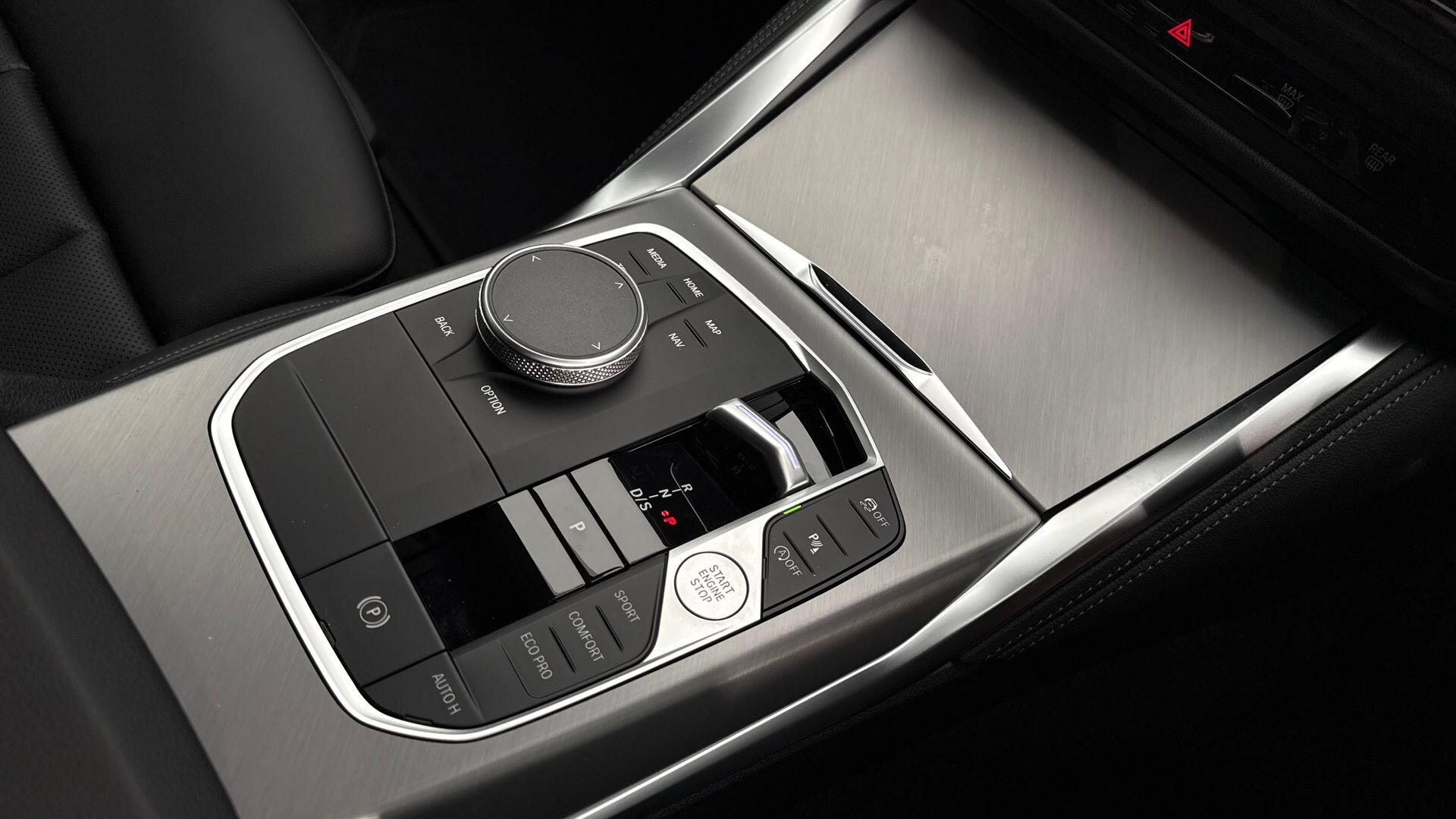 BMW 2 Series view 10