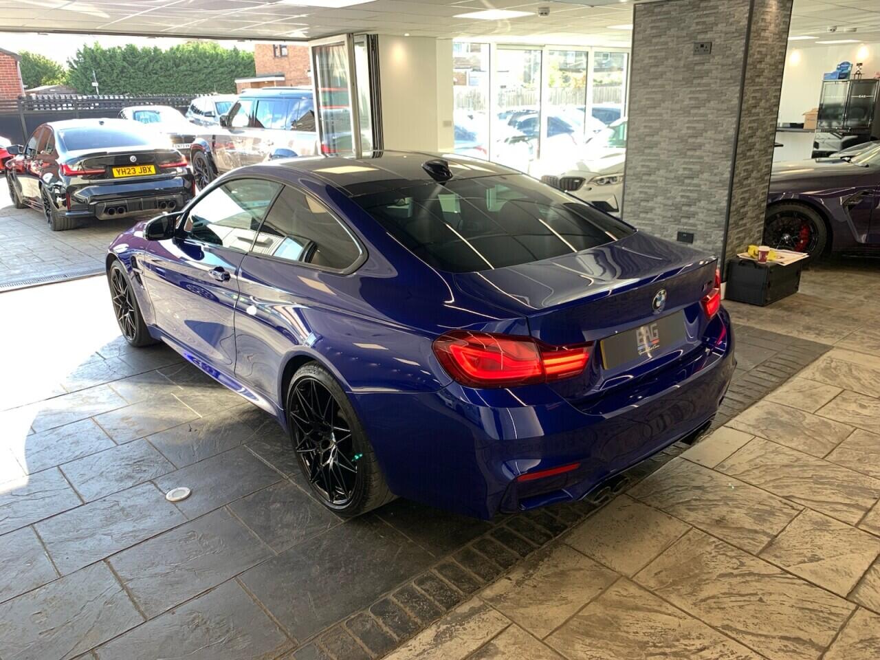 BMW M4 view 19