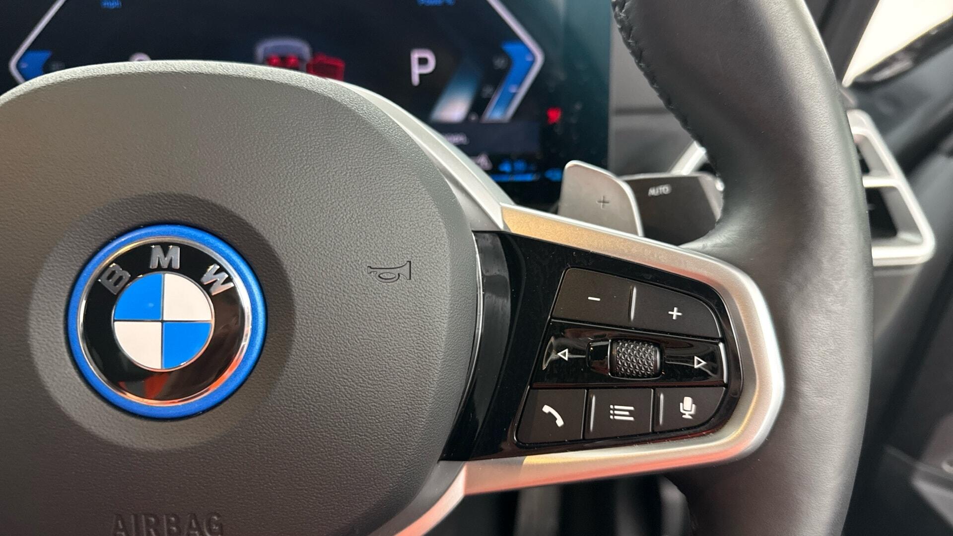 BMW 3 Series view 19