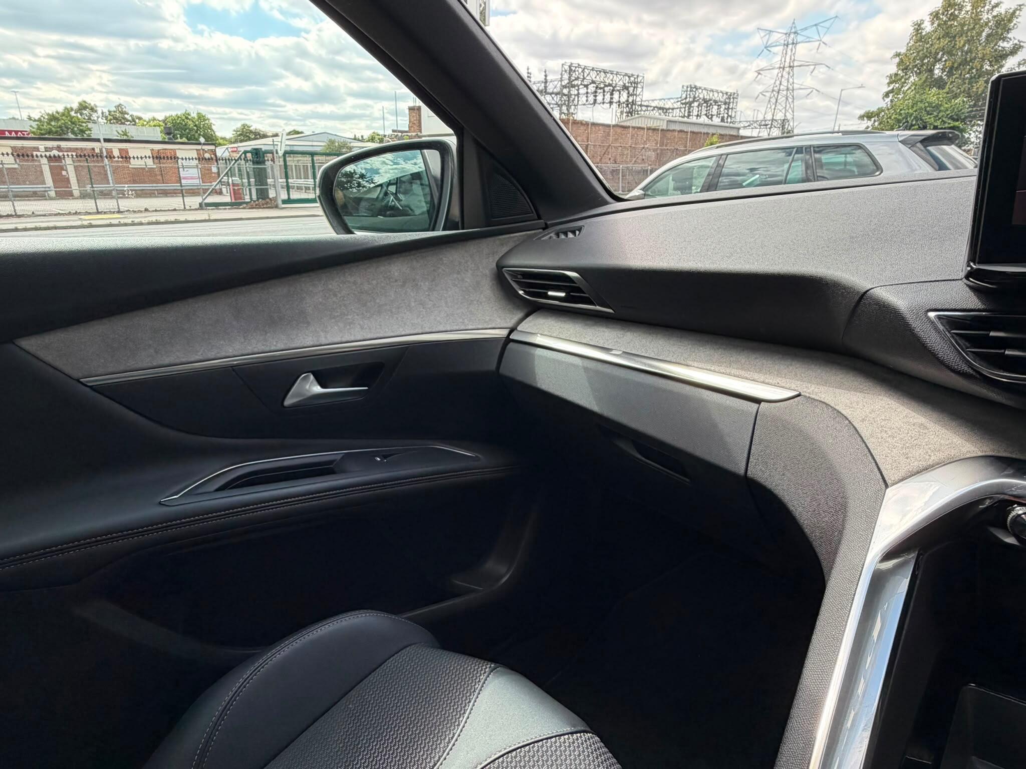 Peugeot 3008 view 20