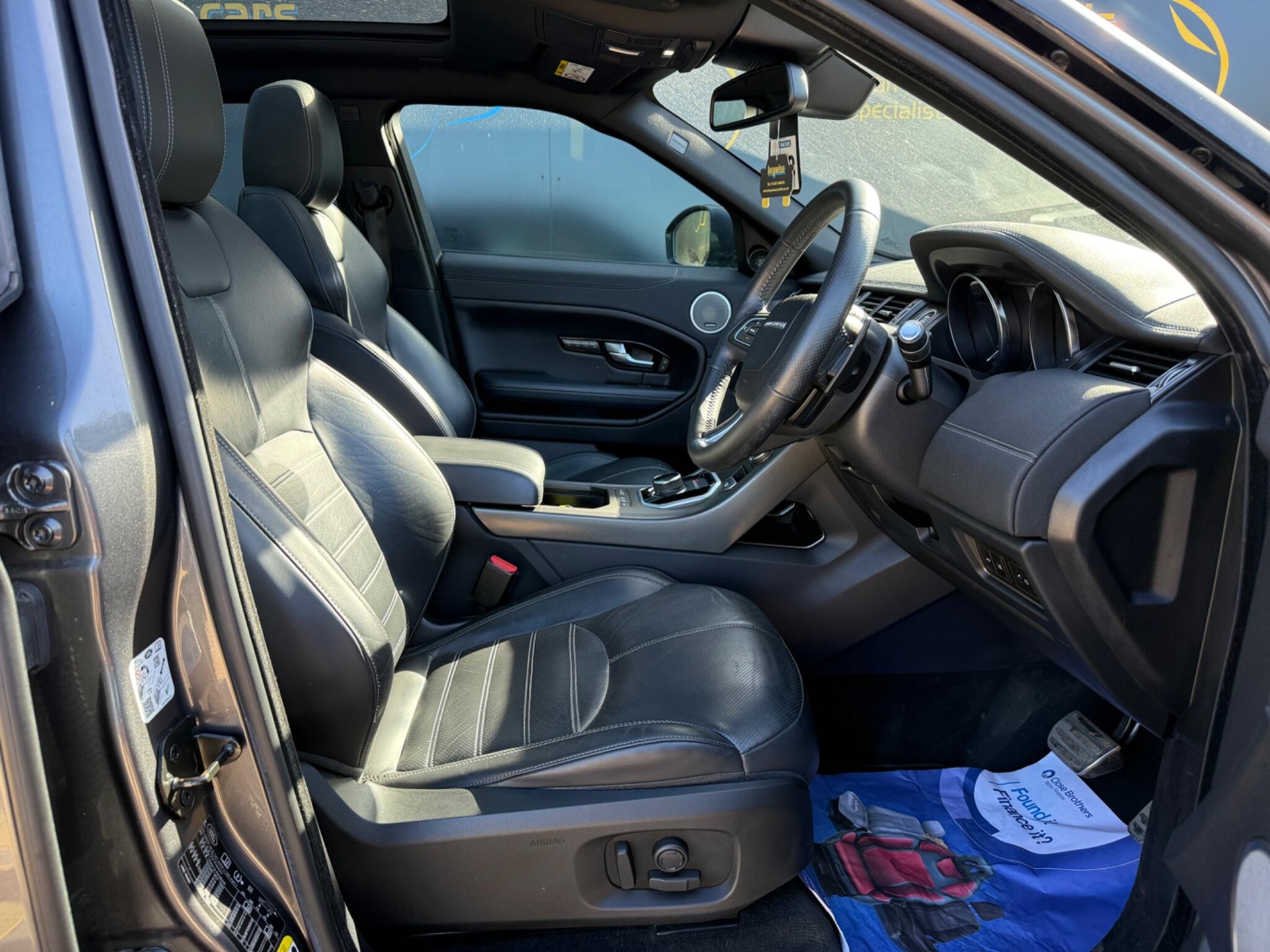 Land Rover Range Rover Evoque view 13