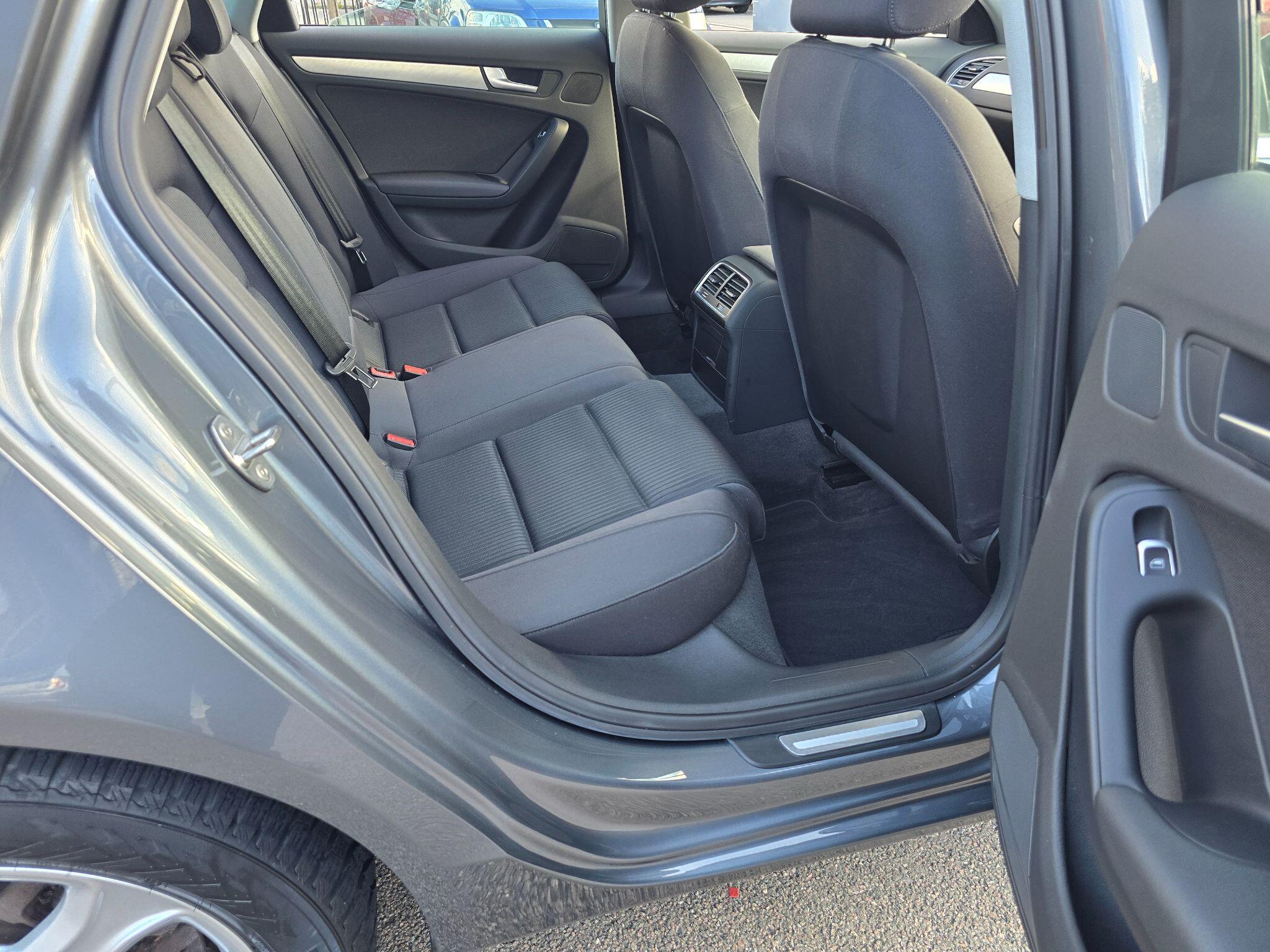 Audi A4 view 52