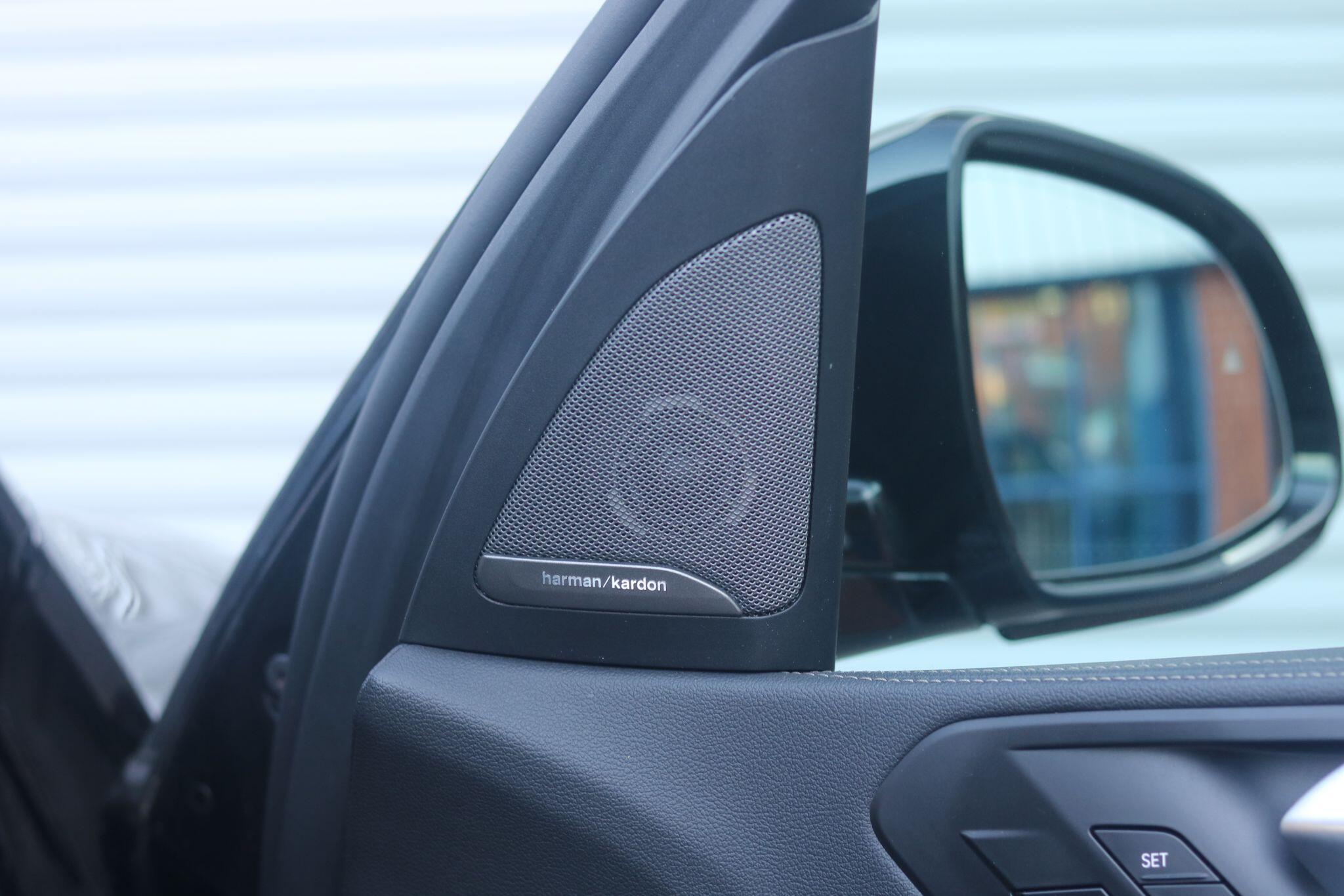 BMW X5 view 13