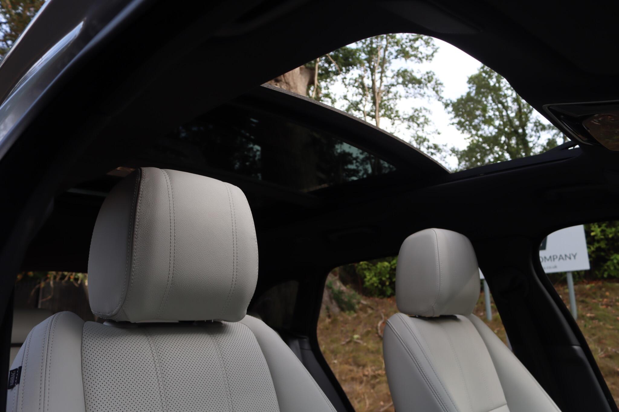 Land Rover Range Rover Velar view 45