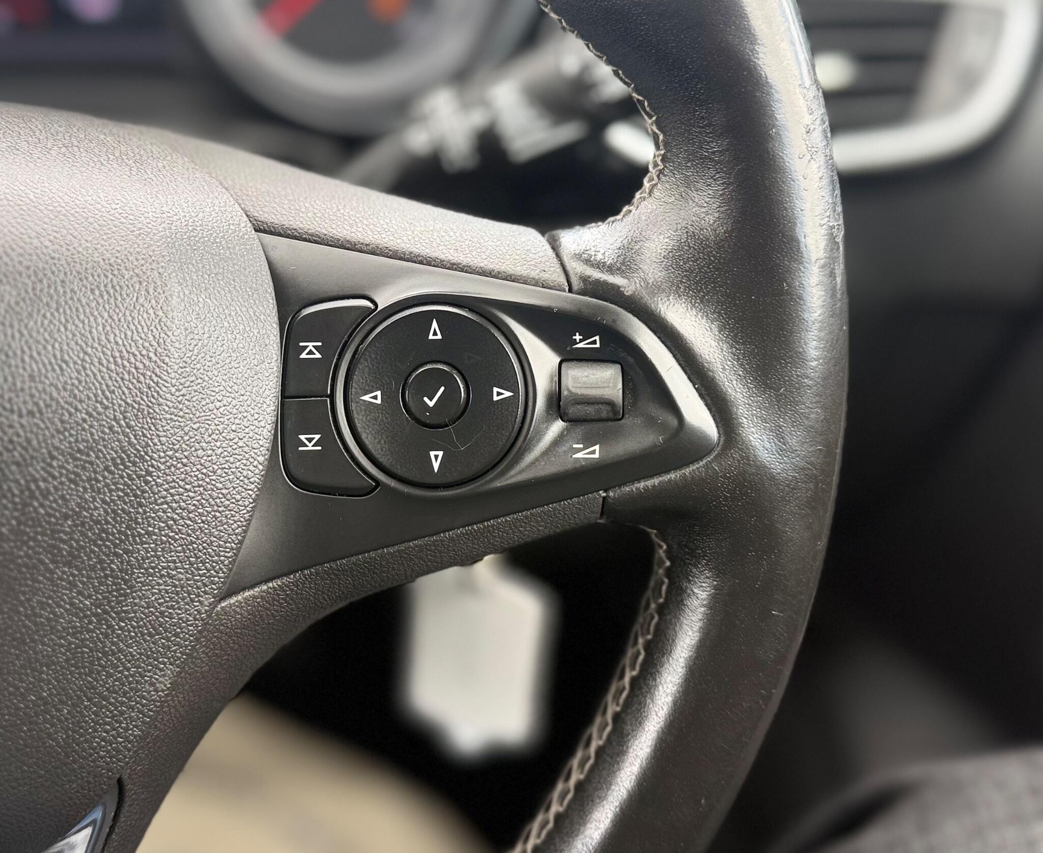 Vauxhall Astra view 17