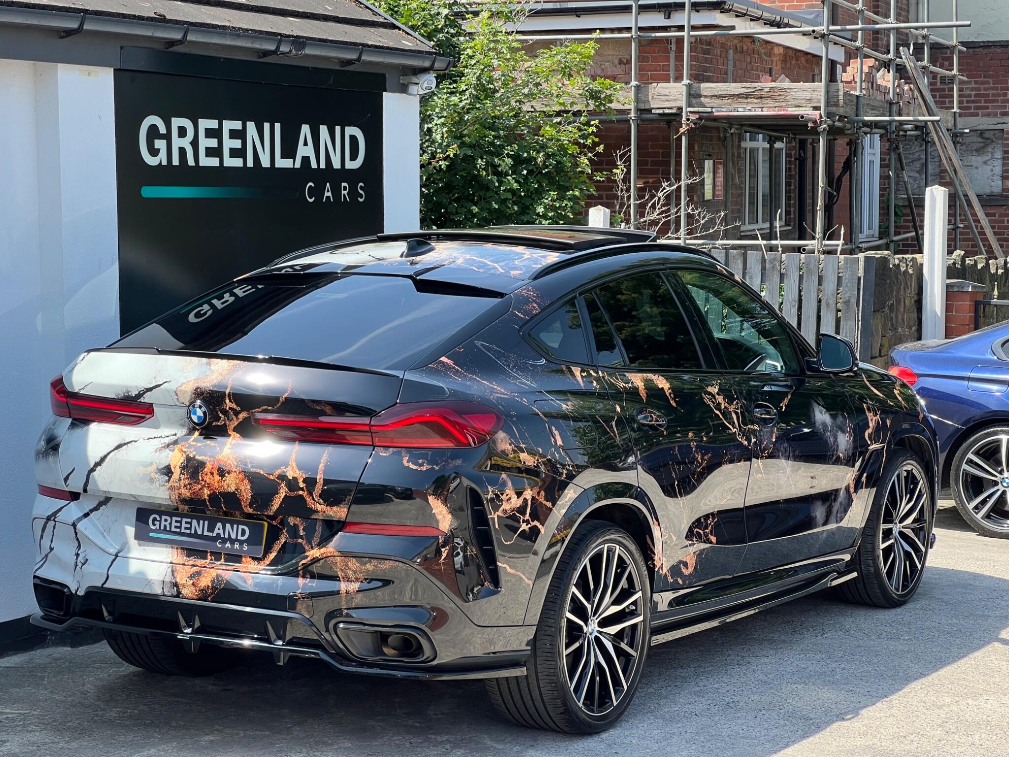 BMW X6 view 2