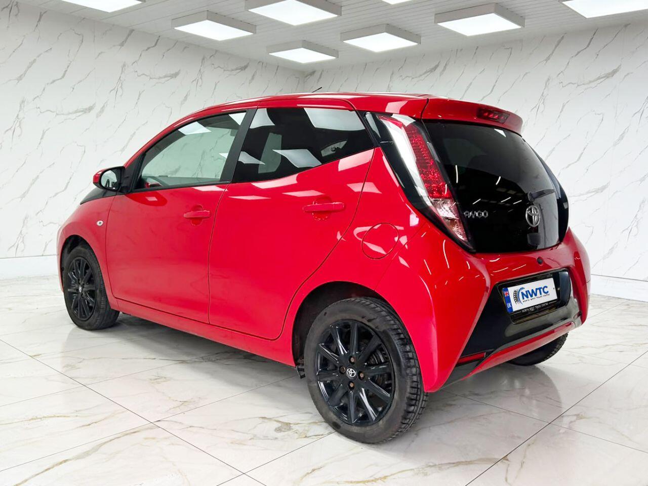 Toyota Aygo view 8
