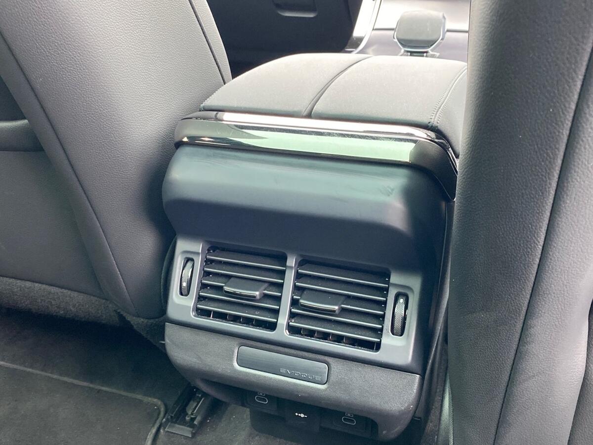 Land Rover Range Rover Evoque view 18