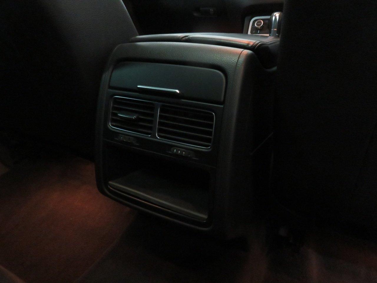 Volkswagen Touareg view 59