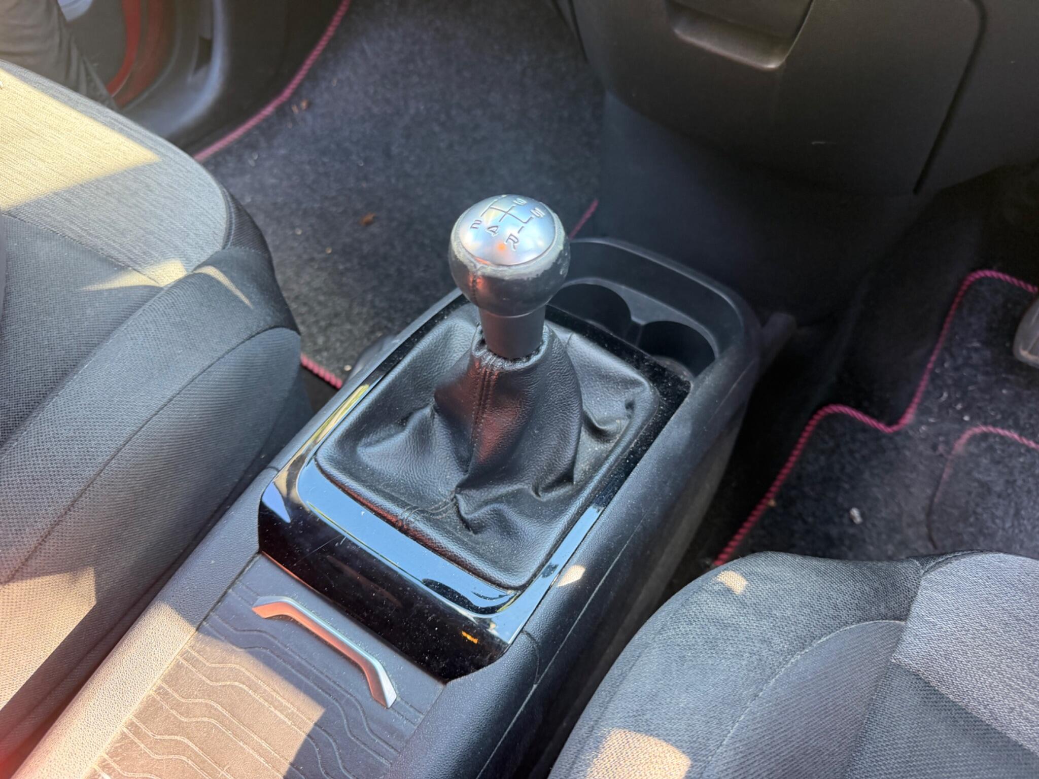Citroen C4 Picasso view 11