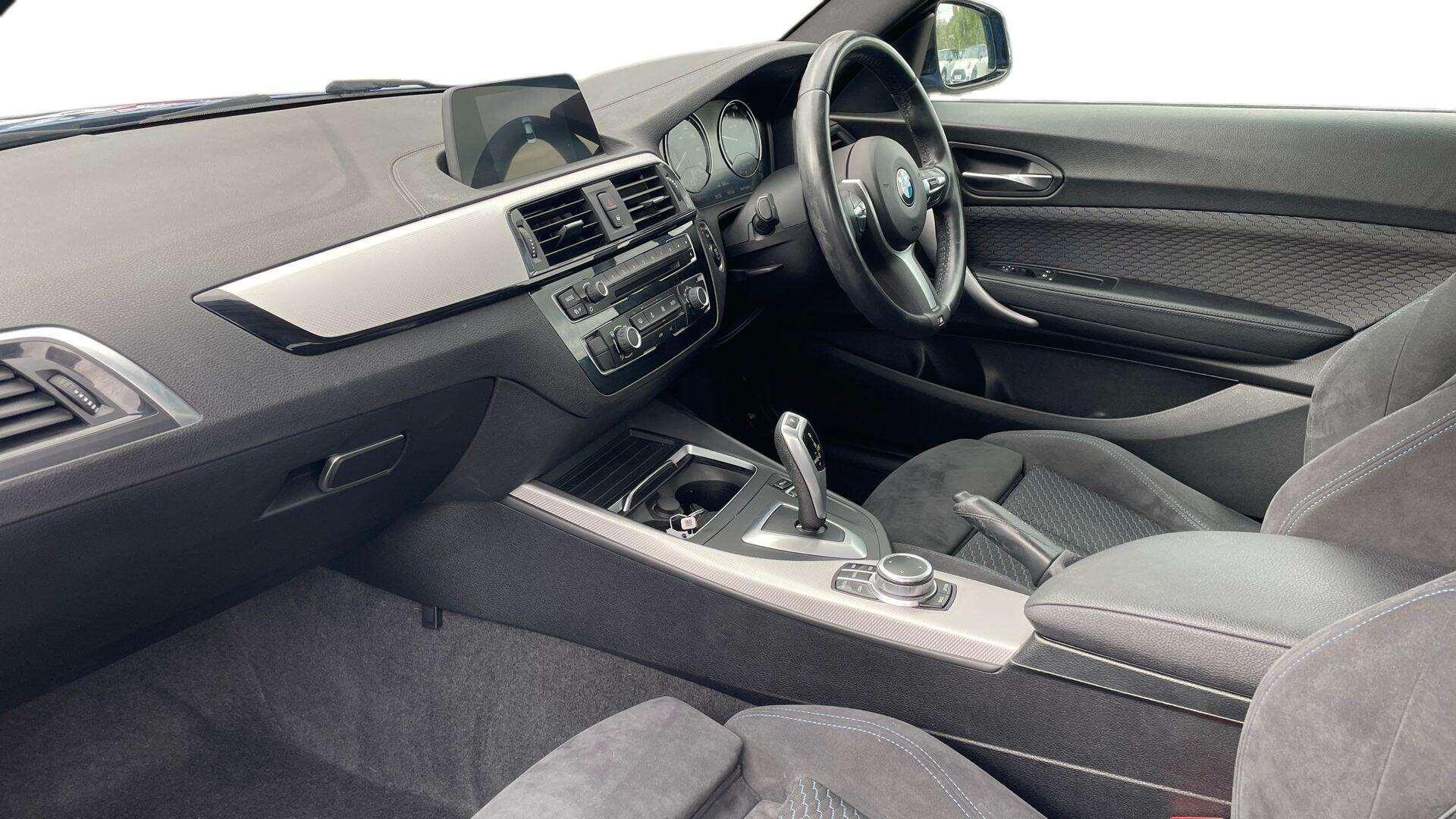 BMW 2 Series view 8