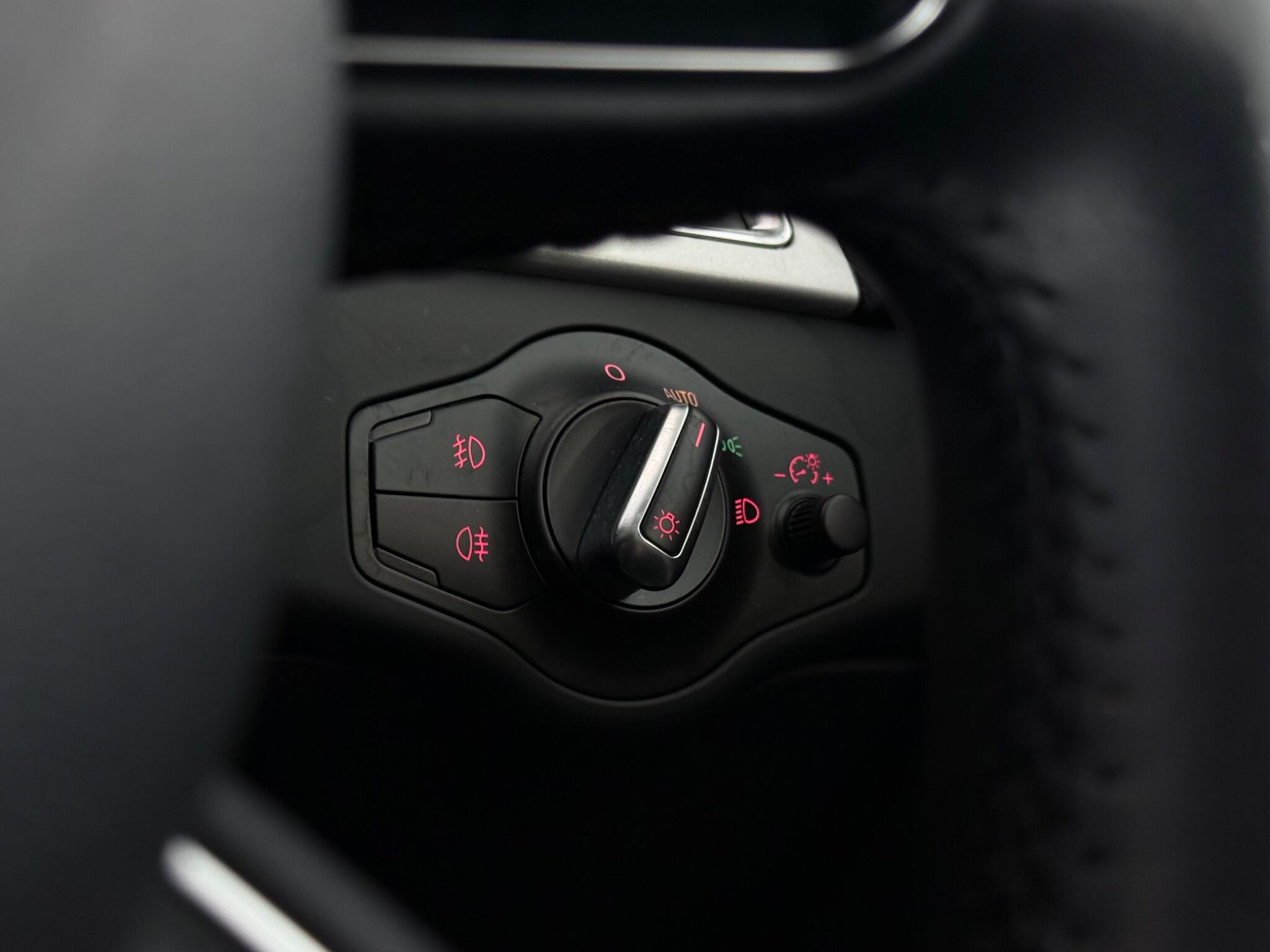 Audi A4 view 18