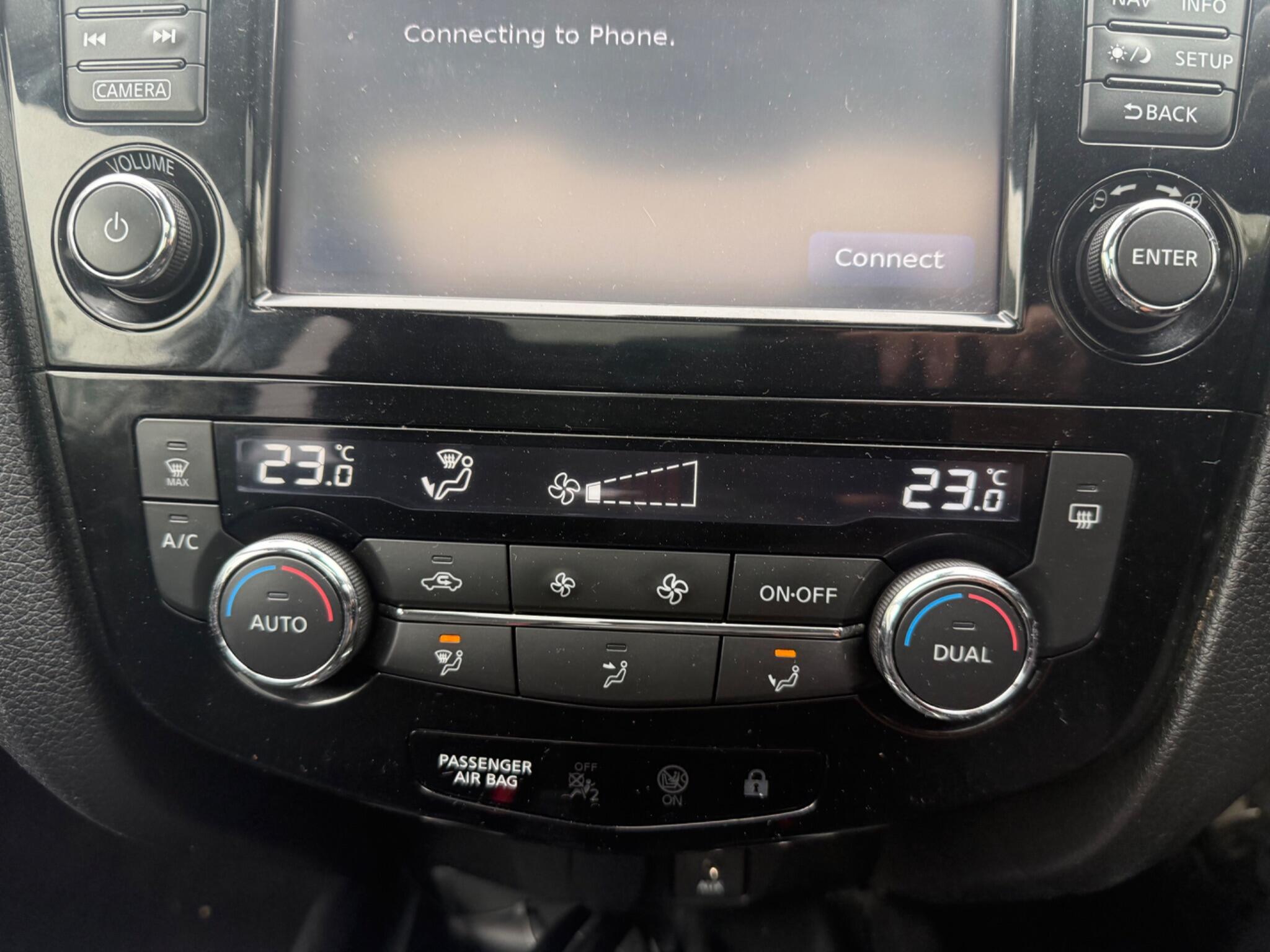 2017 Nissan X-Trail image 24