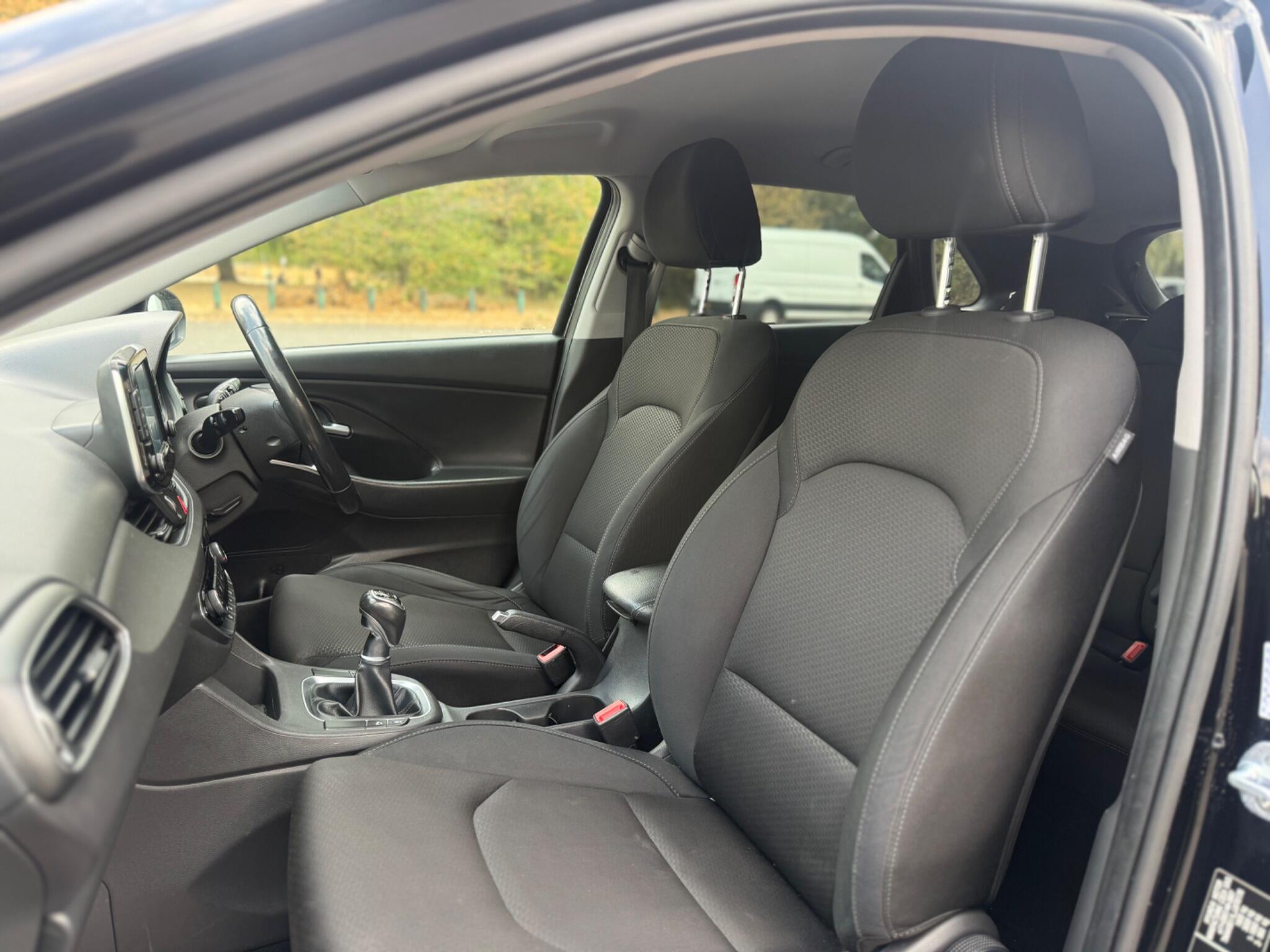 Hyundai i30 view 24