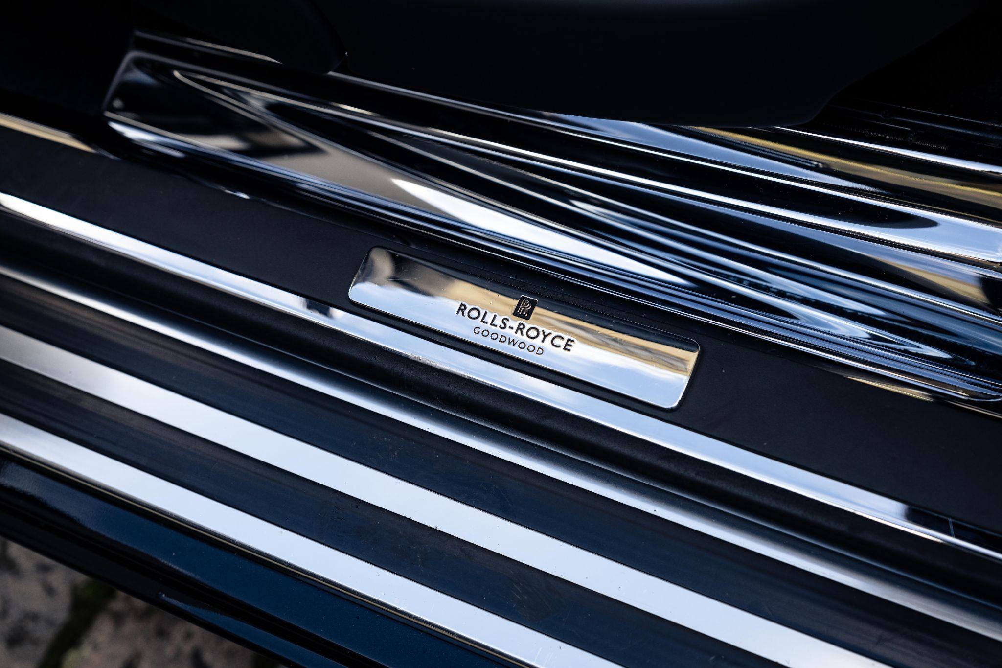 Rolls-Royce Phantom view 55
