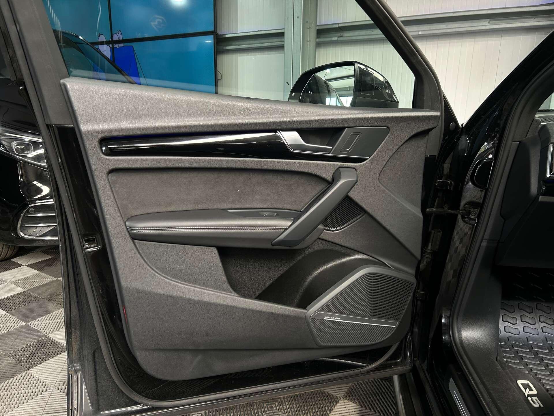 Audi Q5 view 42