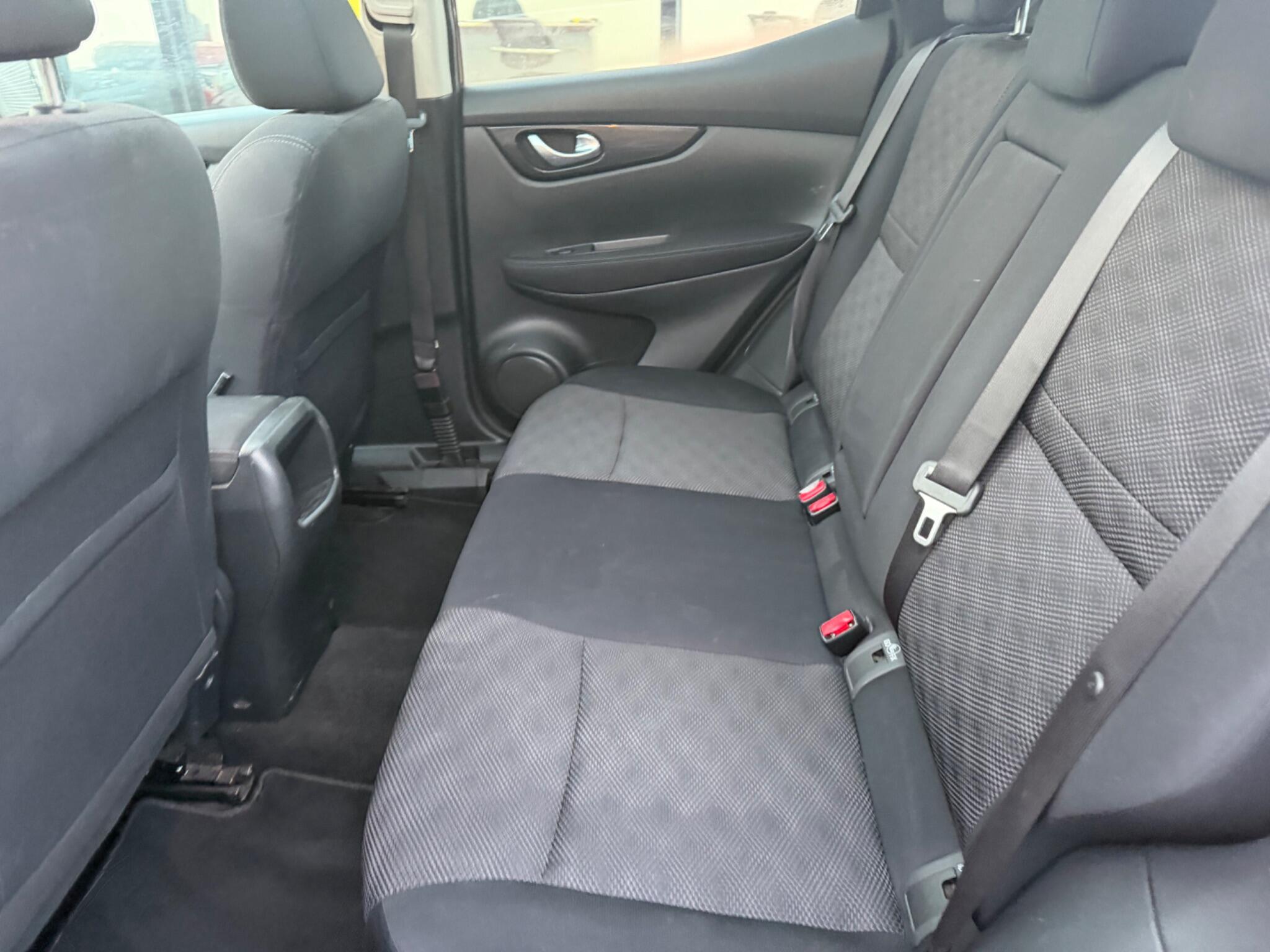 Nissan Qashqai view 28