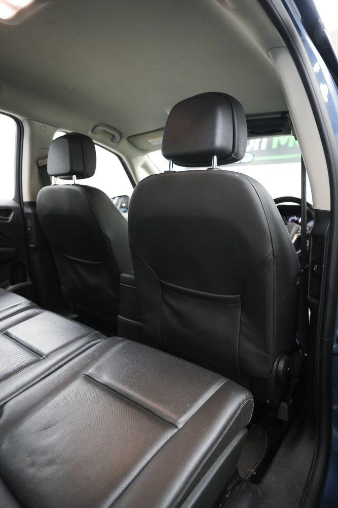 Vauxhall Zafira Tourer view 16