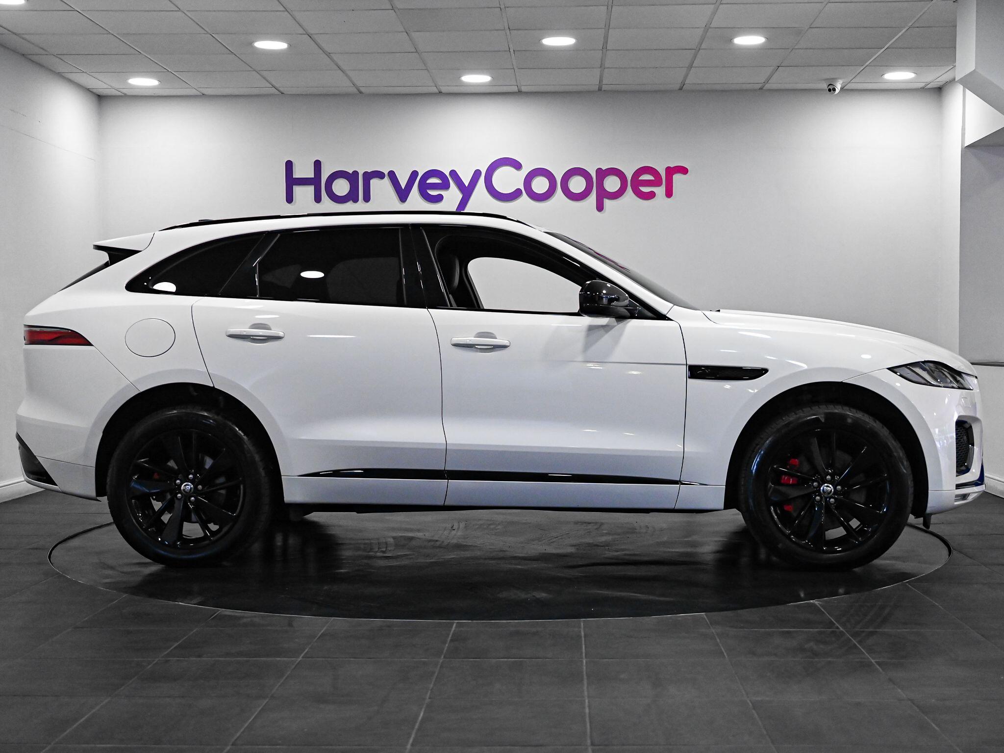 Jaguar F-Pace view 4