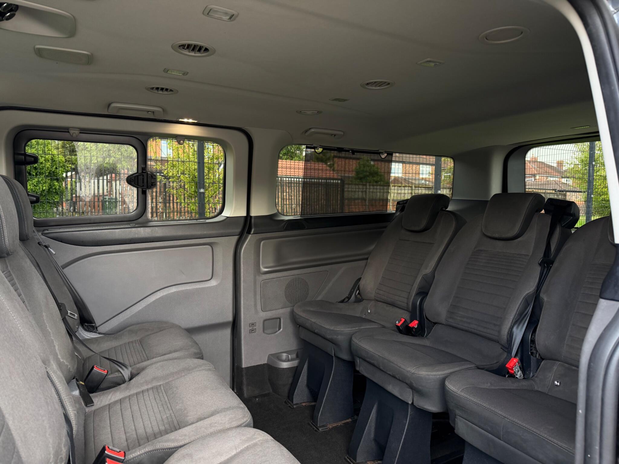 Ford Tourneo Custom view 36