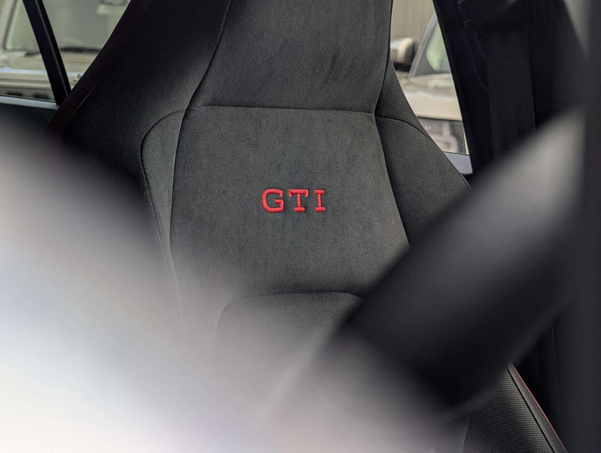 Volkswagen Golf view 25