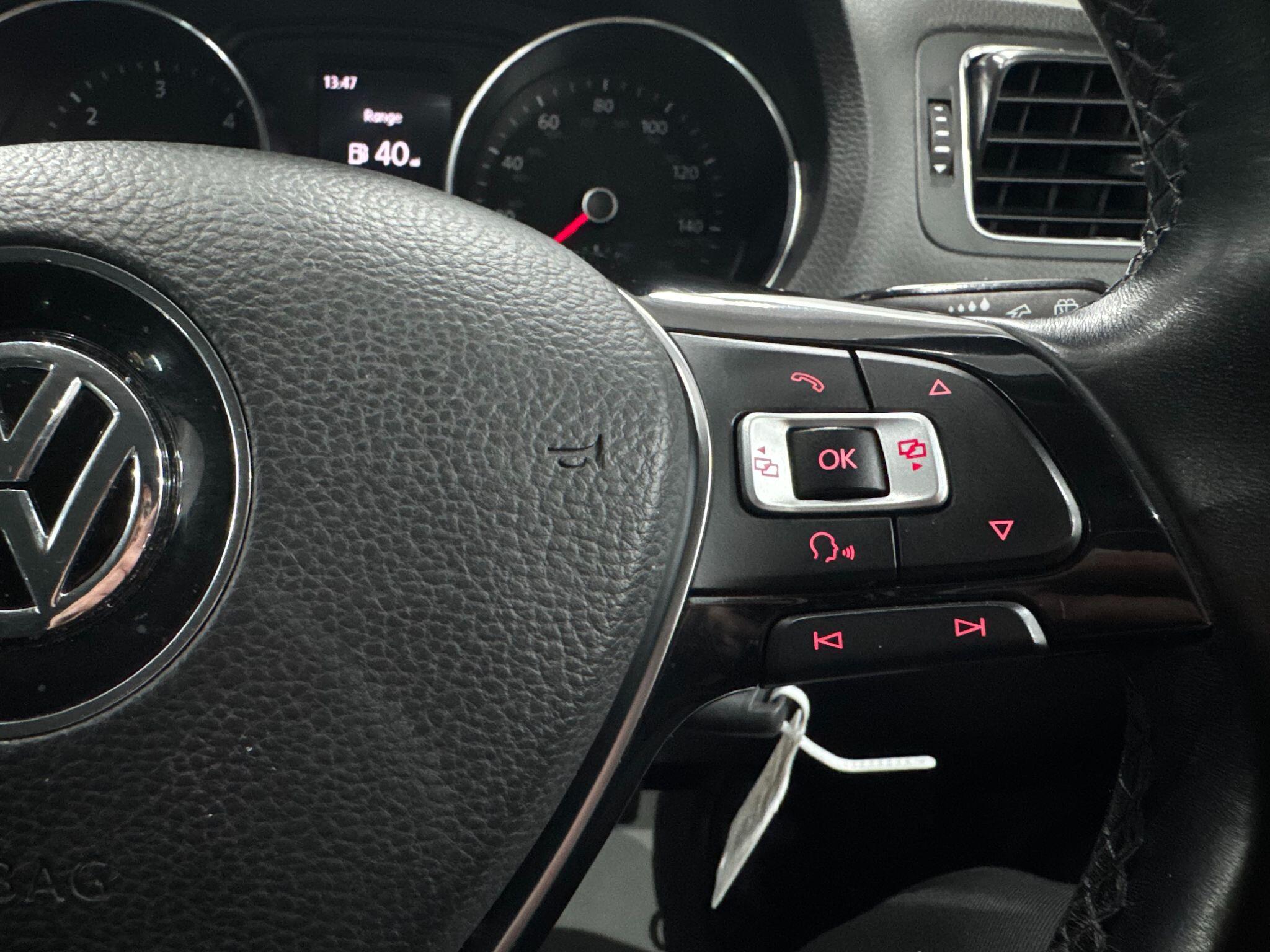 Volkswagen Polo view 33