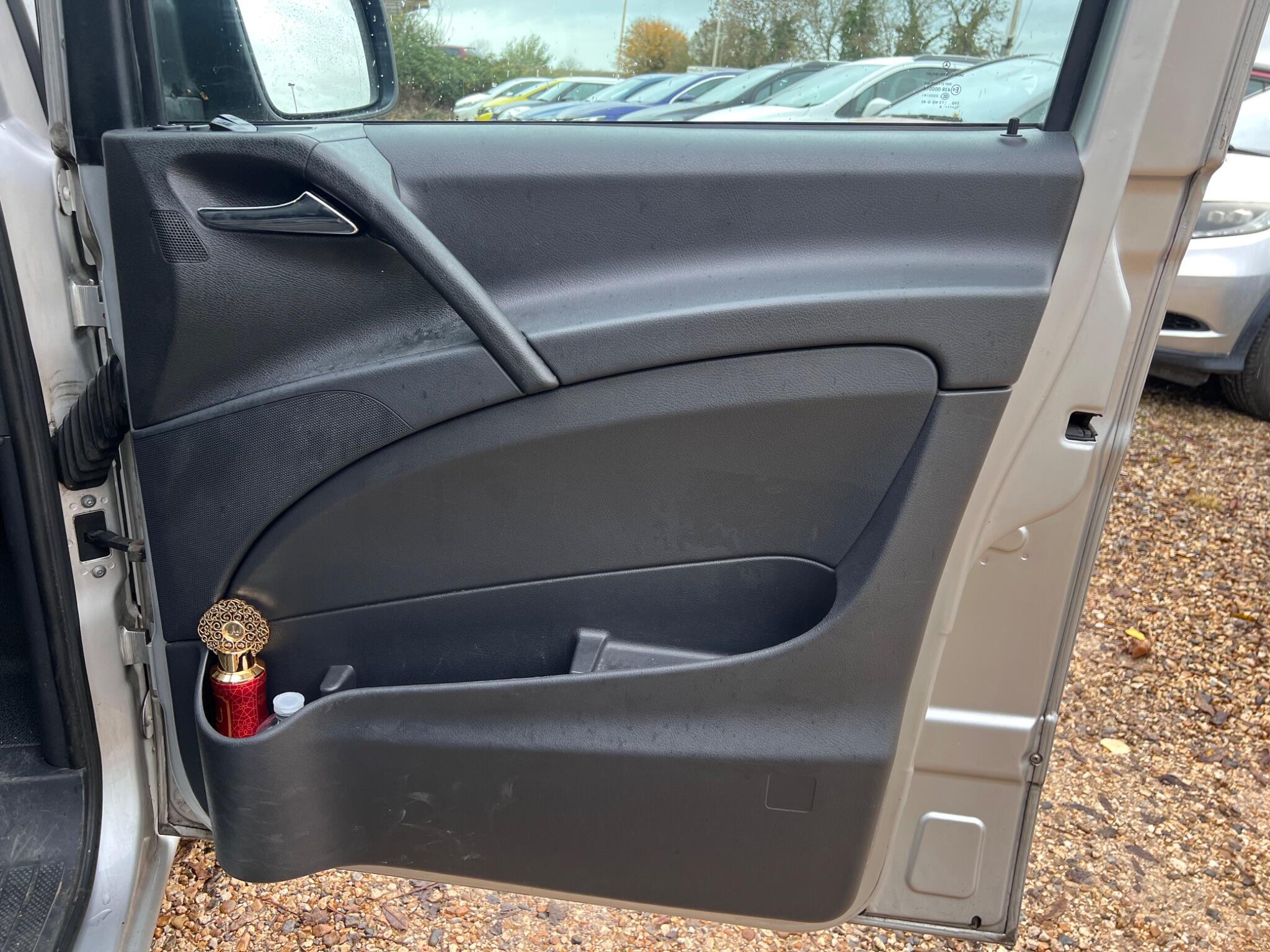 Mercedes-Benz Vito view 41