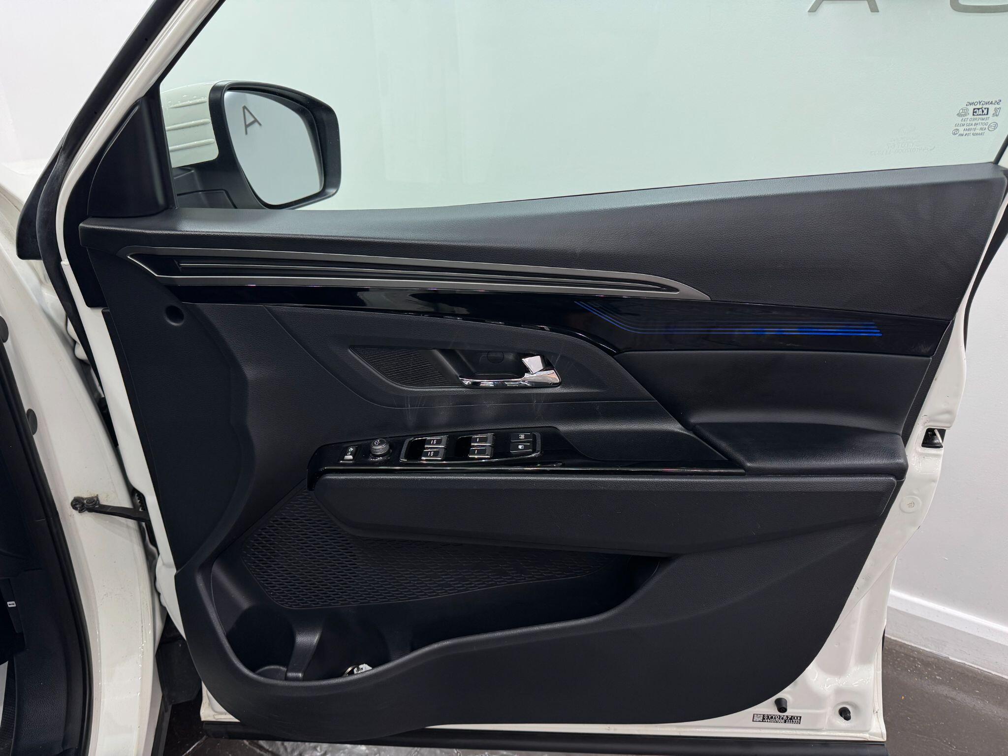 KGM Korando view 24