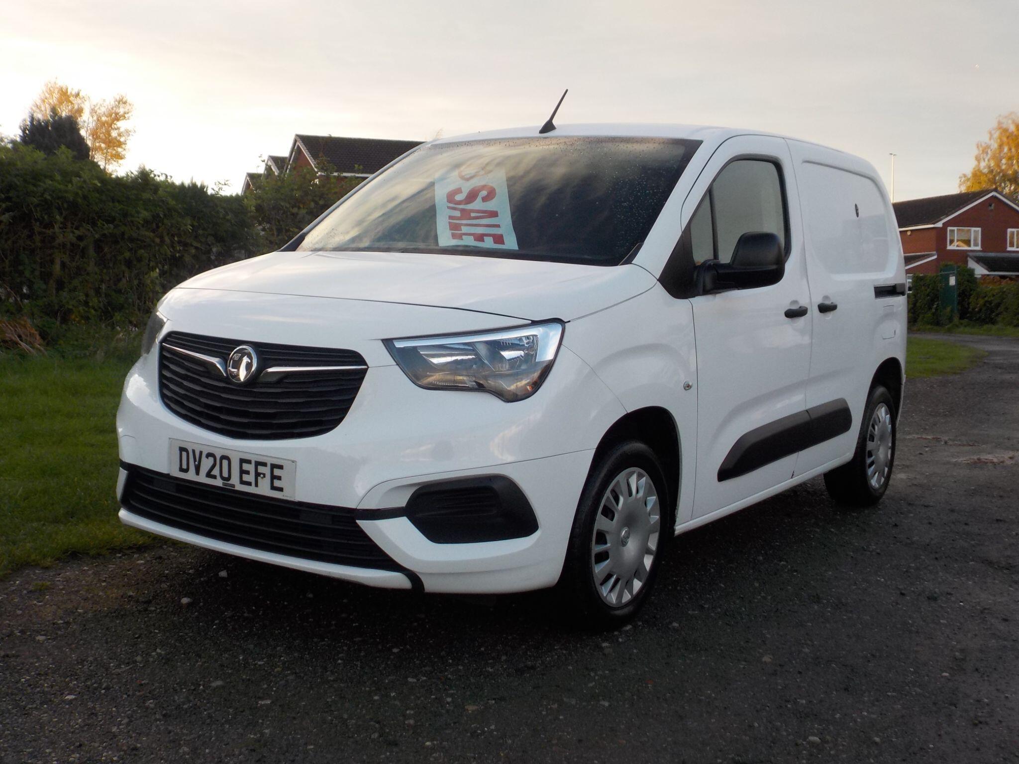 Vauxhall Combo 1.6 Turbo D 2300 Sportive L1 H1 Euro 6 (s/s) 4dr