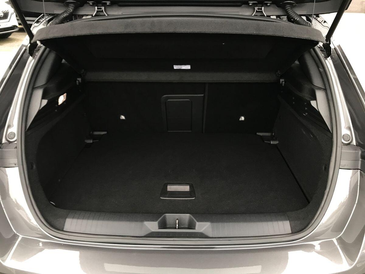 Vauxhall Astra view 8